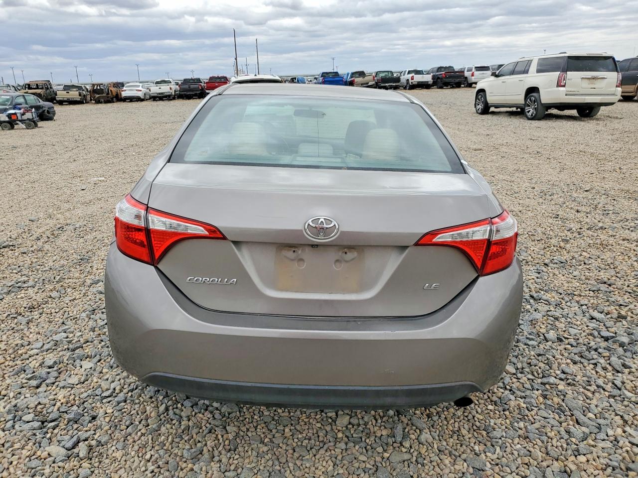 2014 Toyota Corolla Le Brown vin: 5YFBURHE5EP169543