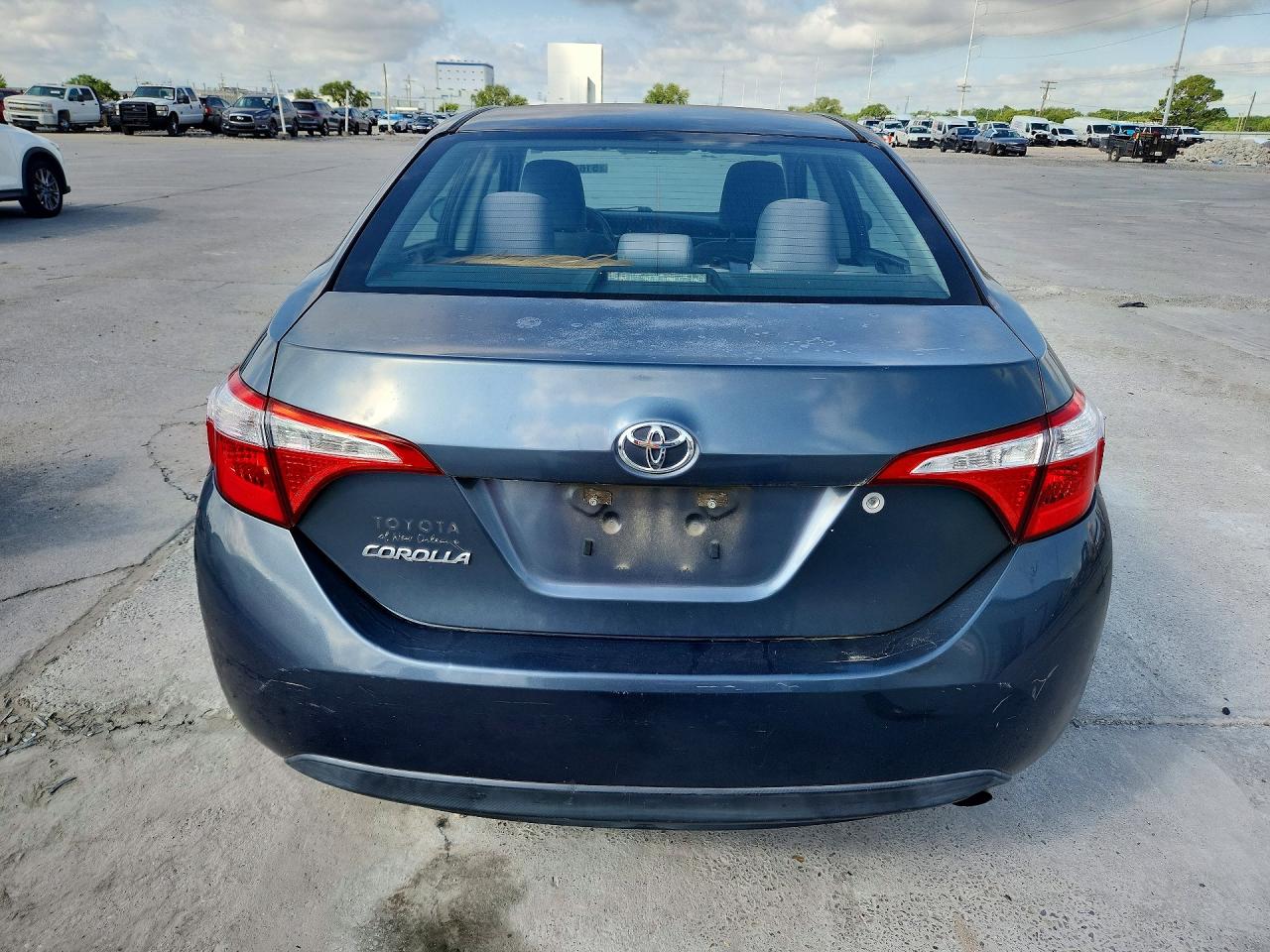 2015 Toyota Corolla L Серый vin: 5YFBURHE5FP179037