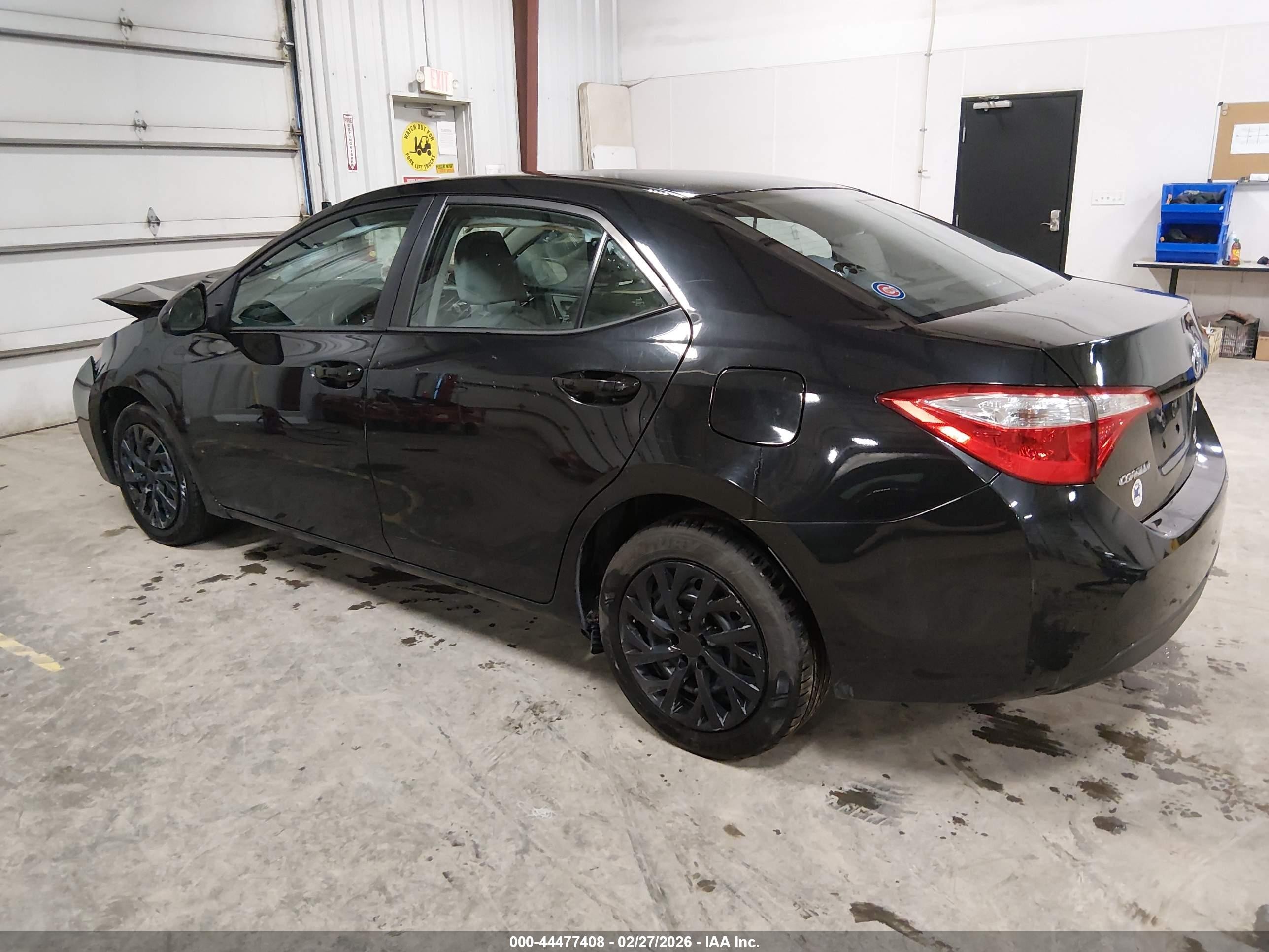 2015 Toyota Corolla Le Черный vin: 5YFBURHE5FP205717