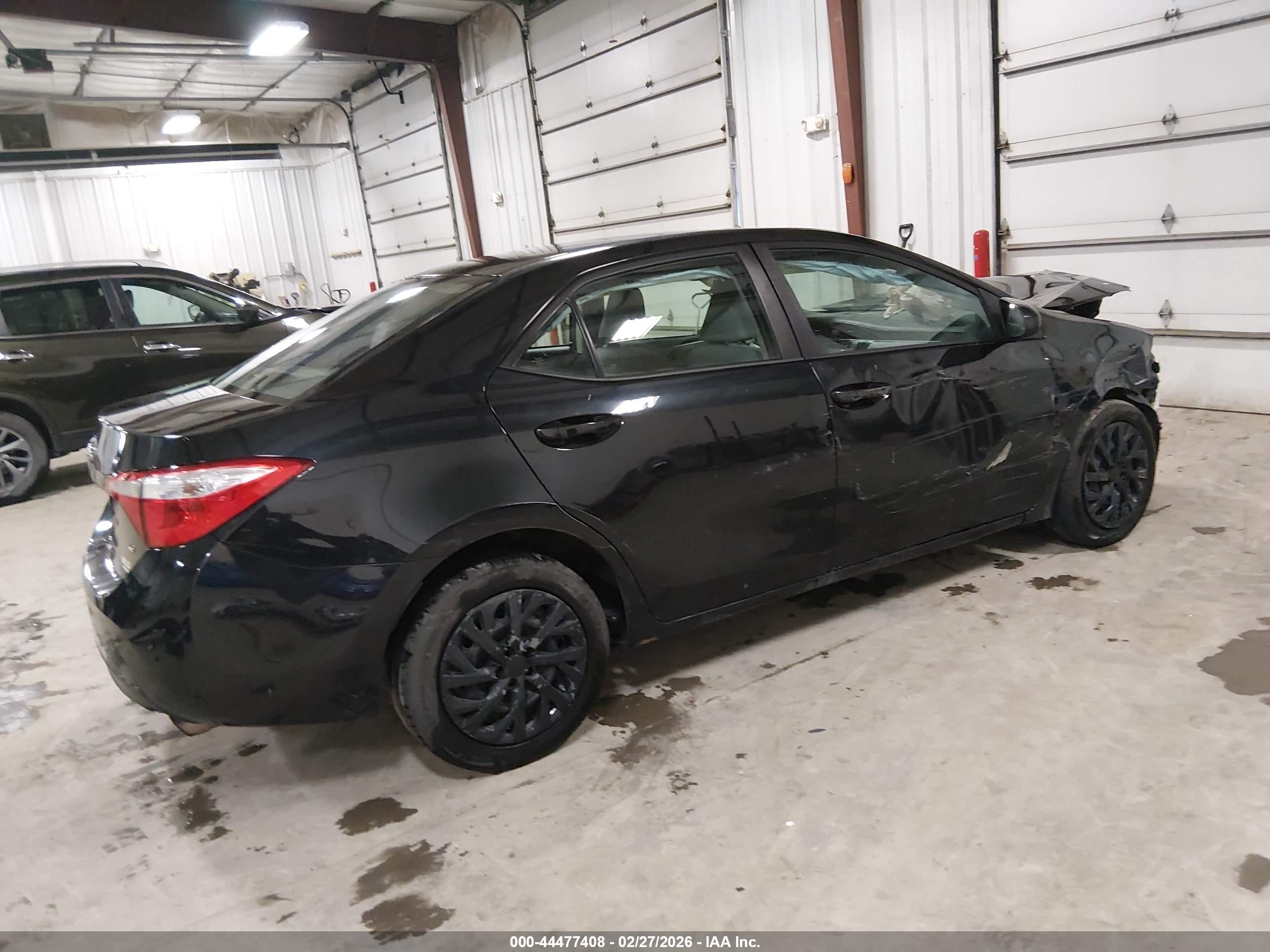 2015 Toyota Corolla Le Черный vin: 5YFBURHE5FP205717