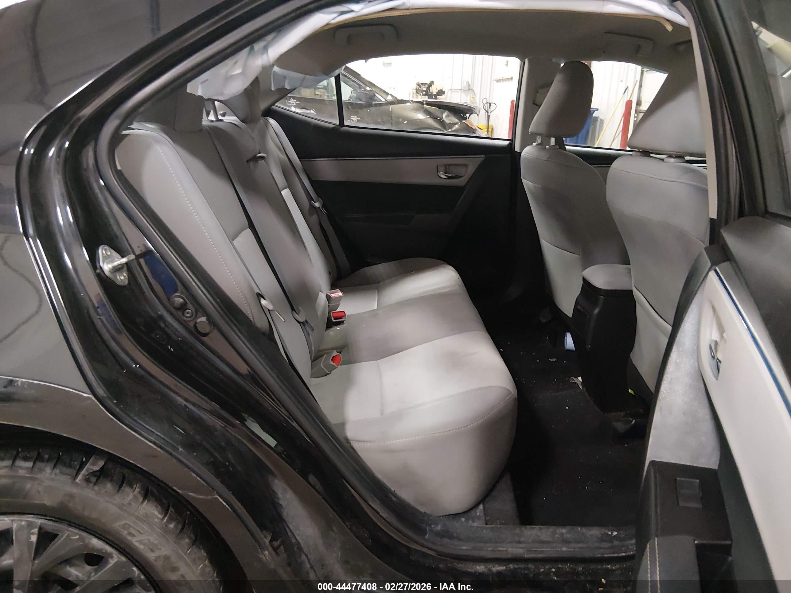 2015 Toyota Corolla Le Черный vin: 5YFBURHE5FP205717