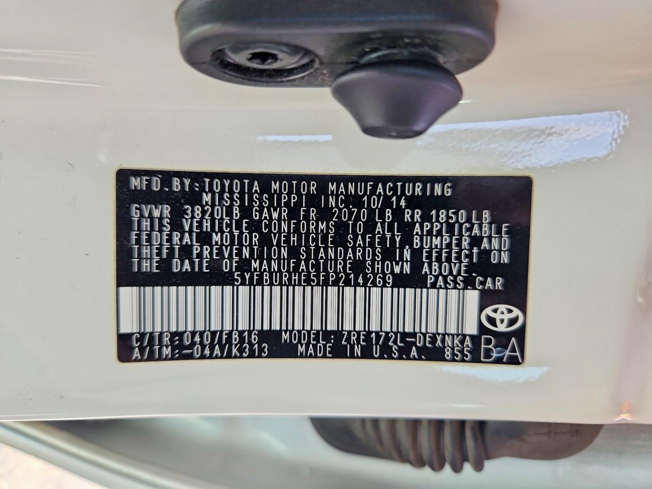 2015 Toyota Corolla Le Plus White vin: 5YFBURHE5FP214269