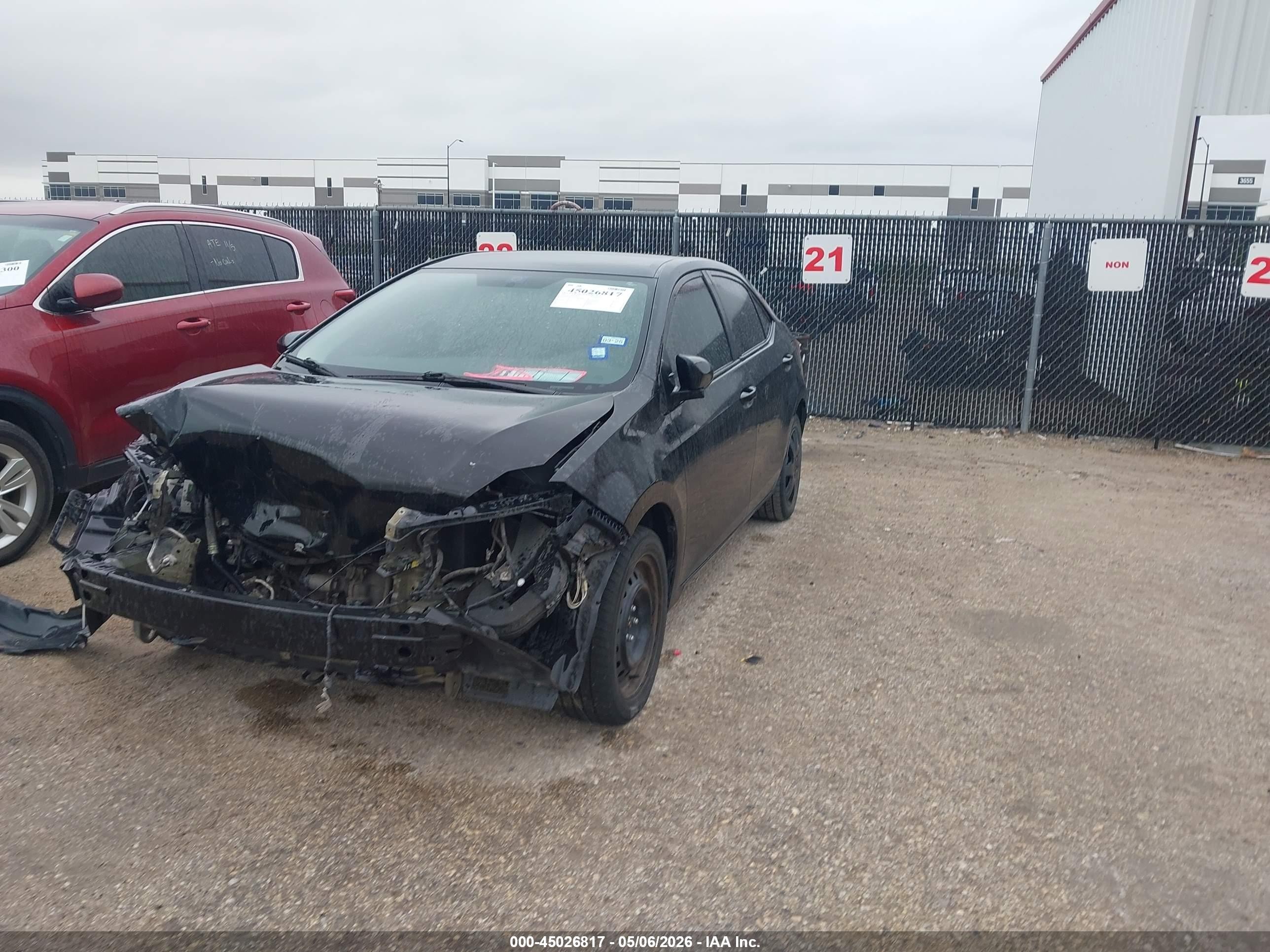 2015 Toyota Corolla Le Black vin: 5YFBURHE5FP214921