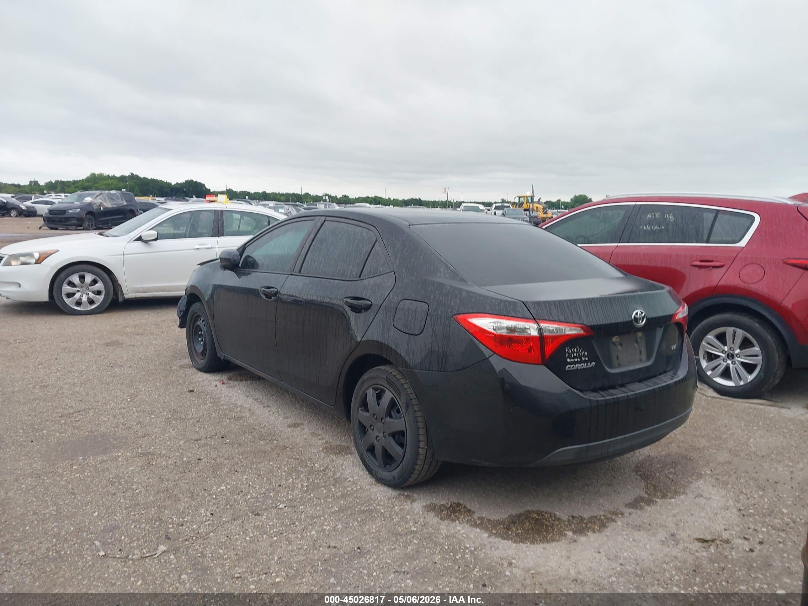 2015 Toyota Corolla Le Black vin: 5YFBURHE5FP214921