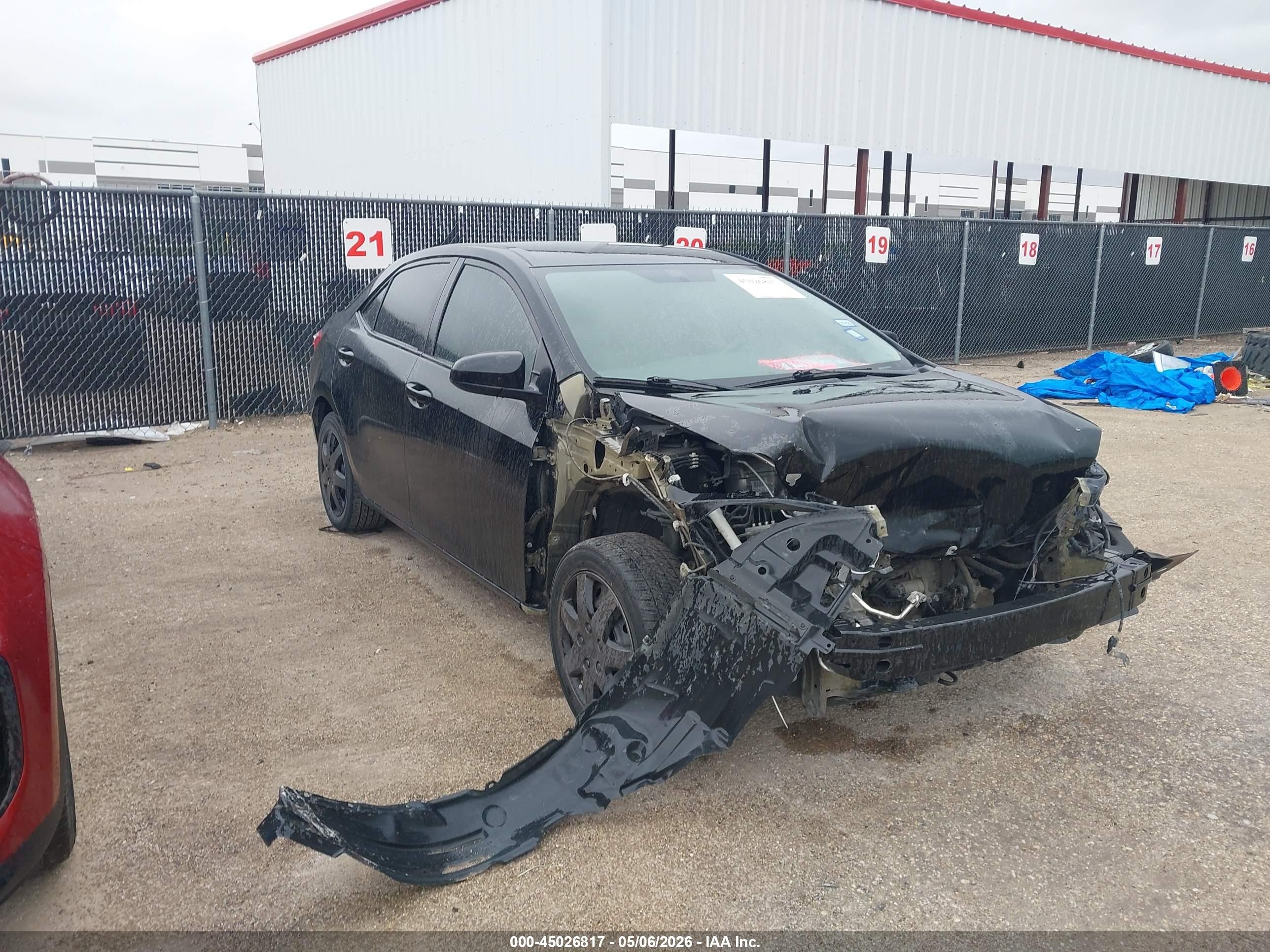 2015 Toyota Corolla Le Black vin: 5YFBURHE5FP214921
