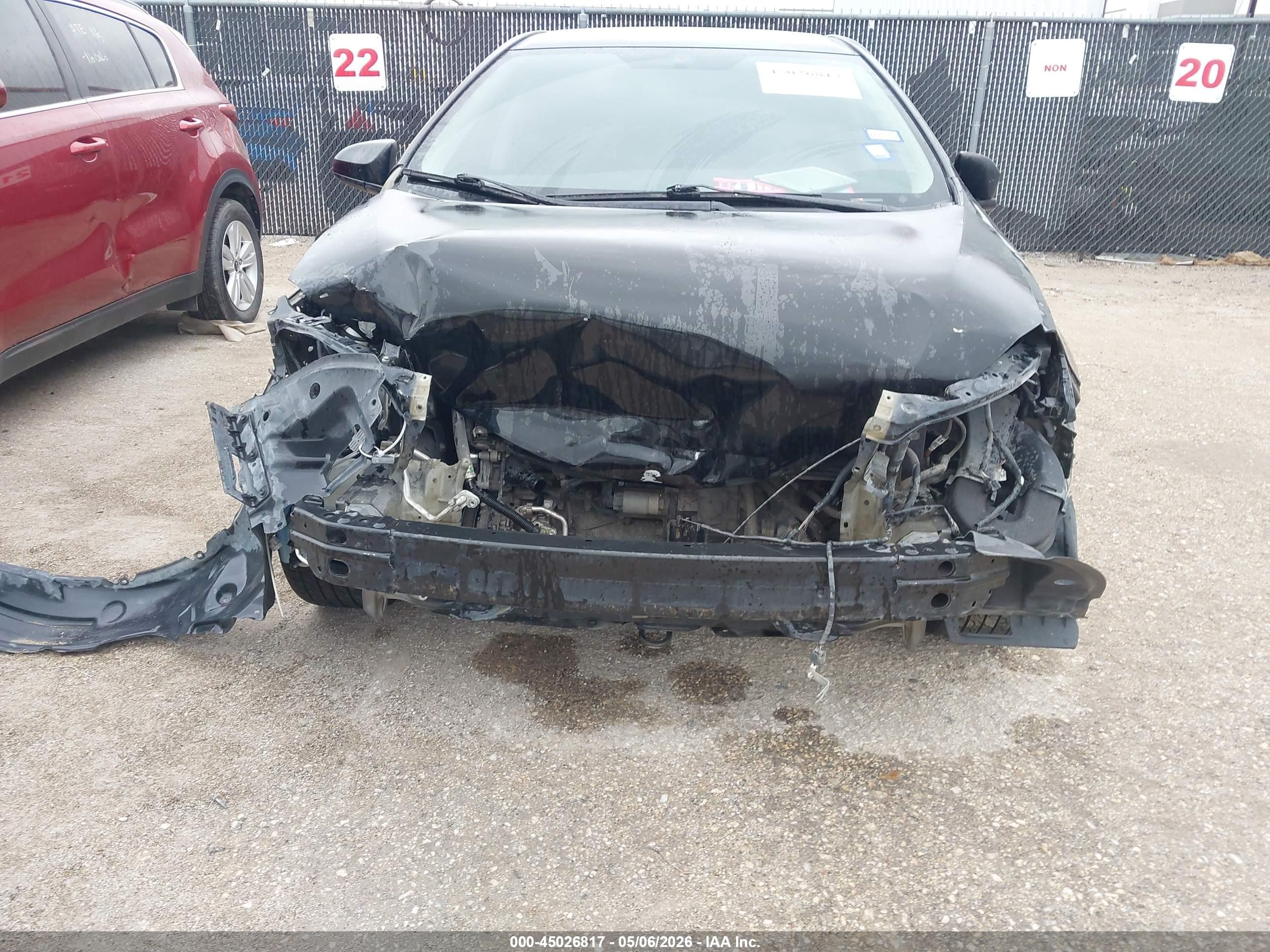 2015 Toyota Corolla Le Black vin: 5YFBURHE5FP214921