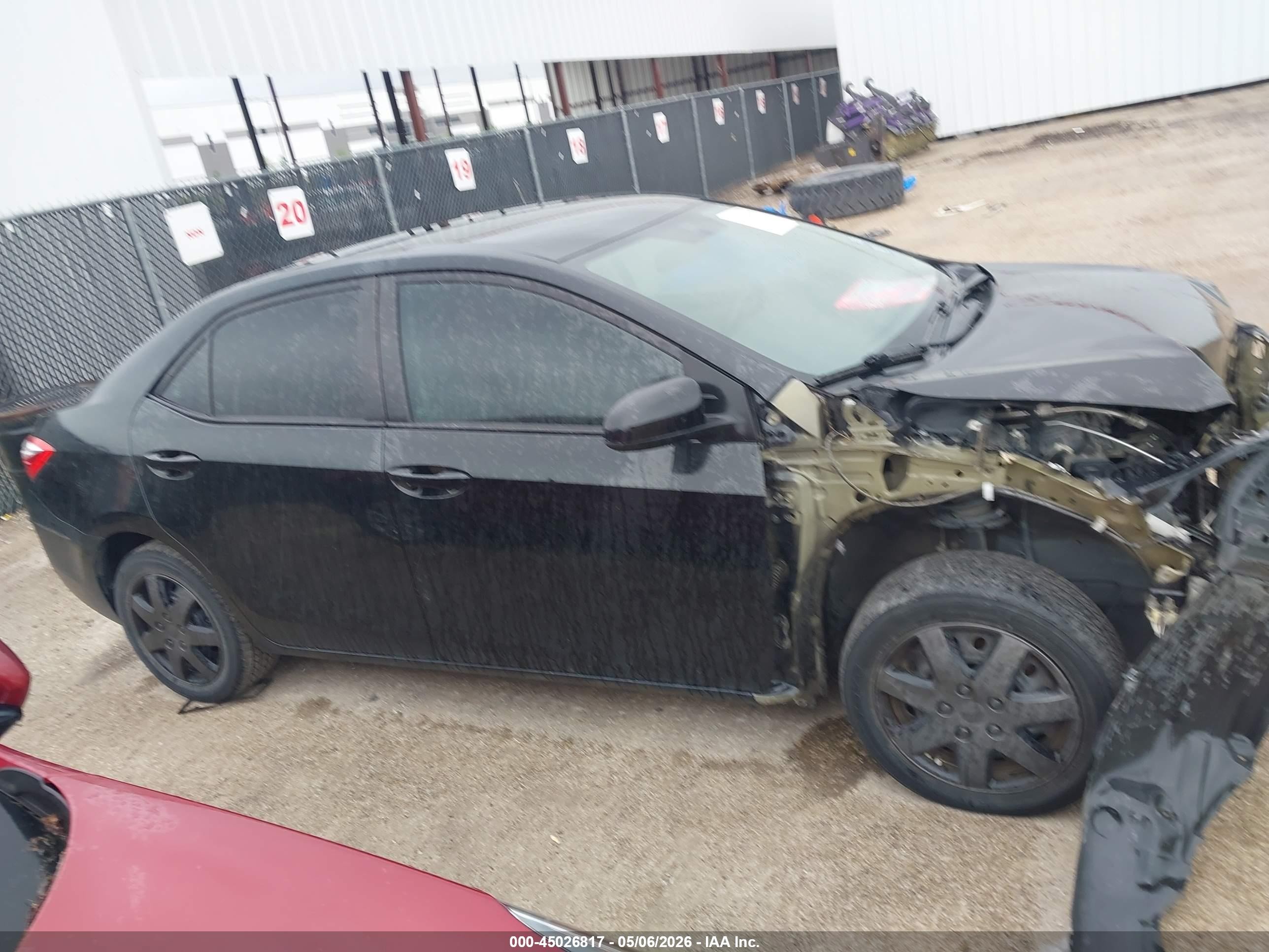 2015 Toyota Corolla Le Black vin: 5YFBURHE5FP214921