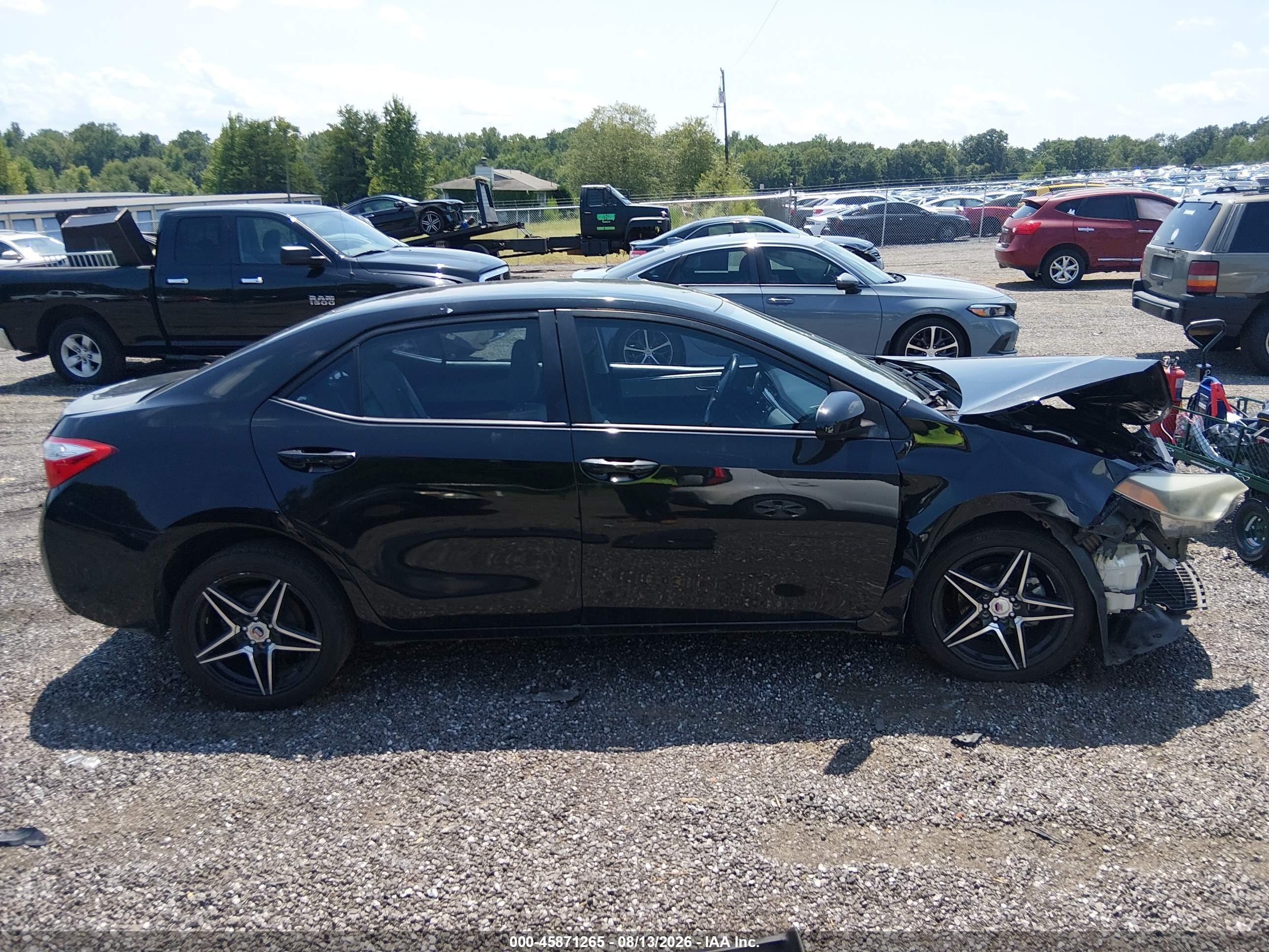 2015 Toyota Corolla Le Black vin: 5YFBURHE5FP222310
