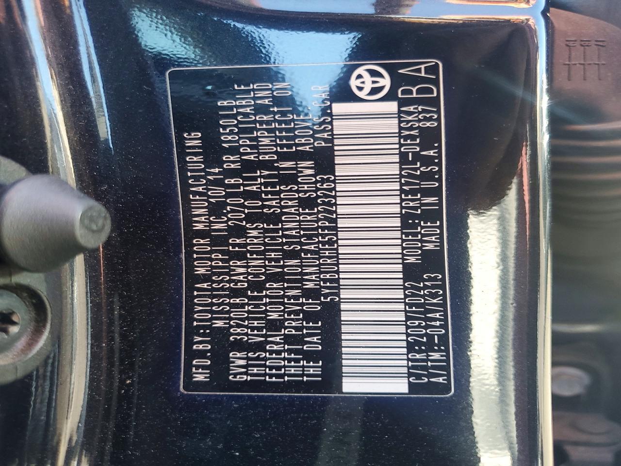 2015 Toyota Corolla S Plus Black vin: 5YFBURHE5FP223263