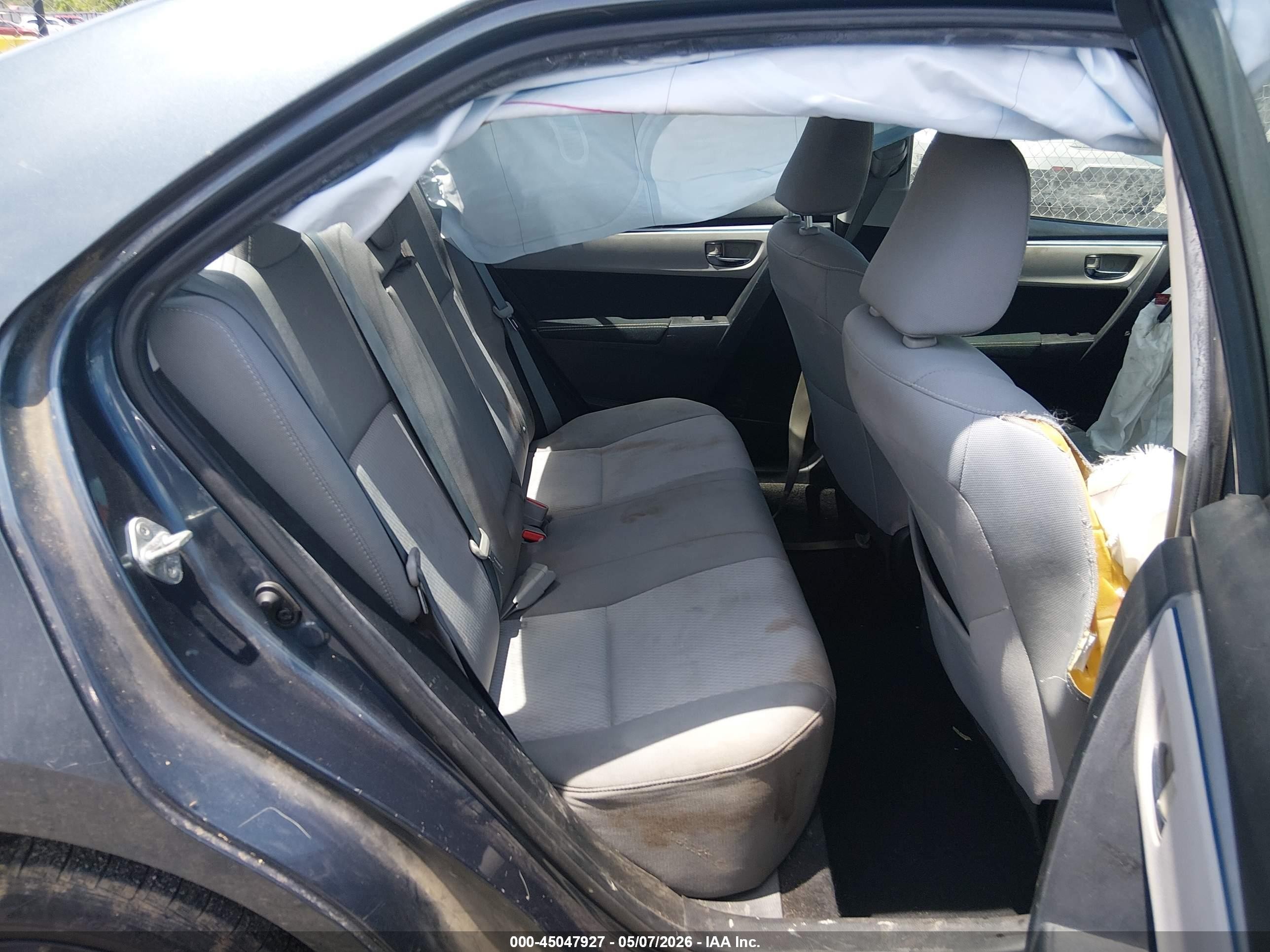 2015 Toyota Corolla Le Синий vin: 5YFBURHE5FP229516