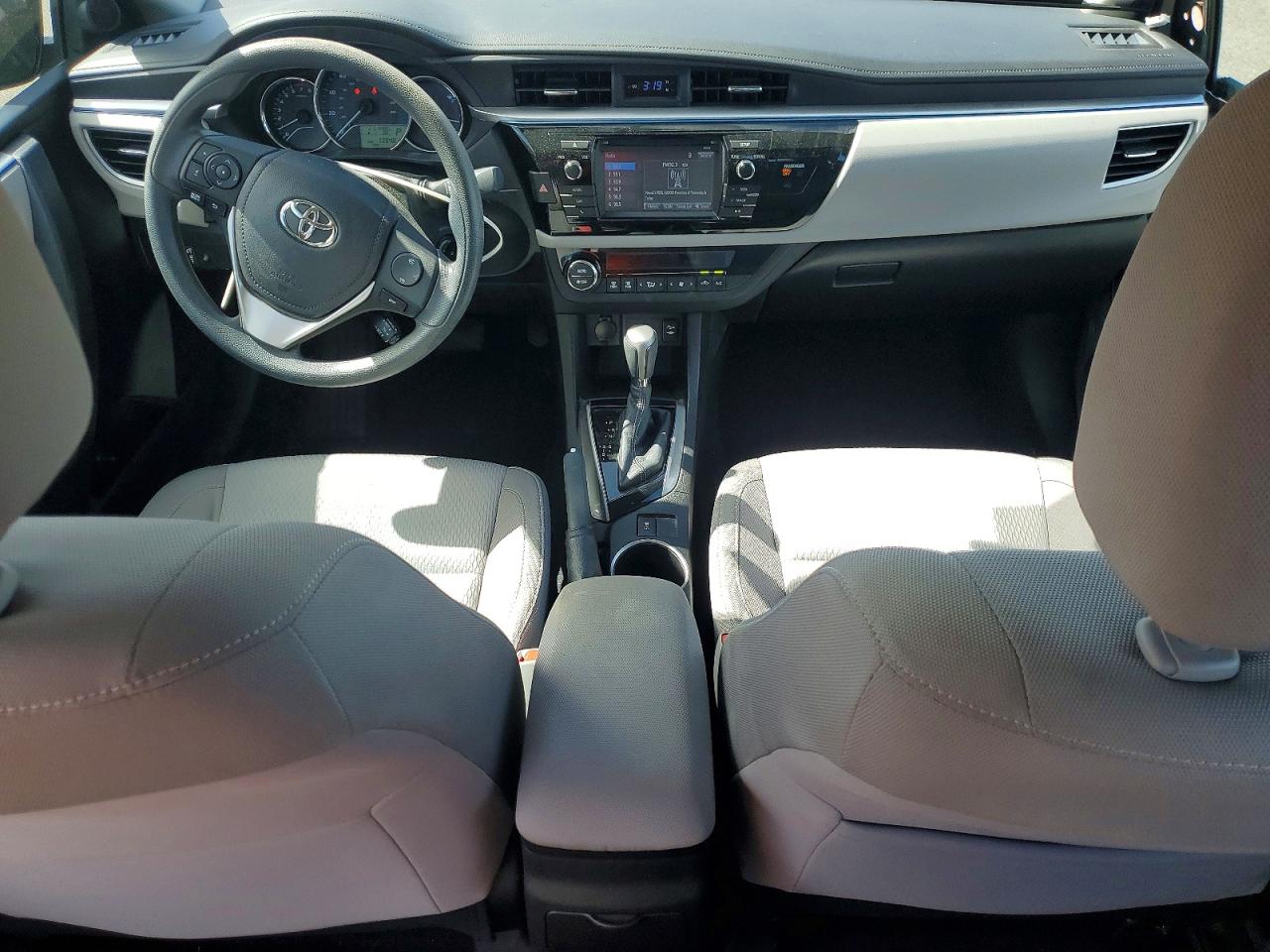 2015 Toyota Corolla L Silver vin: 5YFBURHE5FP229600