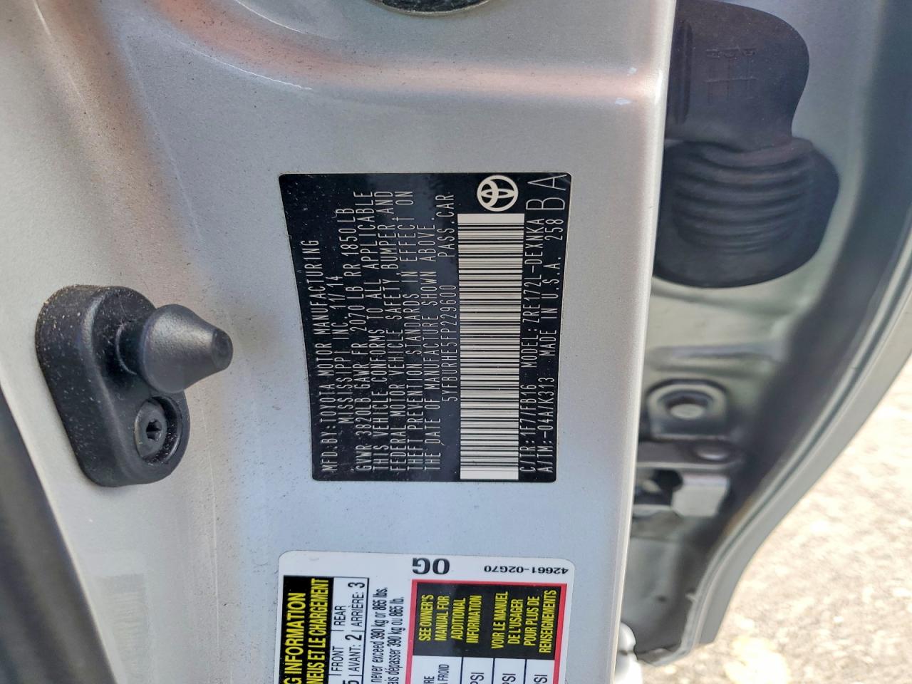 2015 Toyota Corolla L Silver vin: 5YFBURHE5FP229600