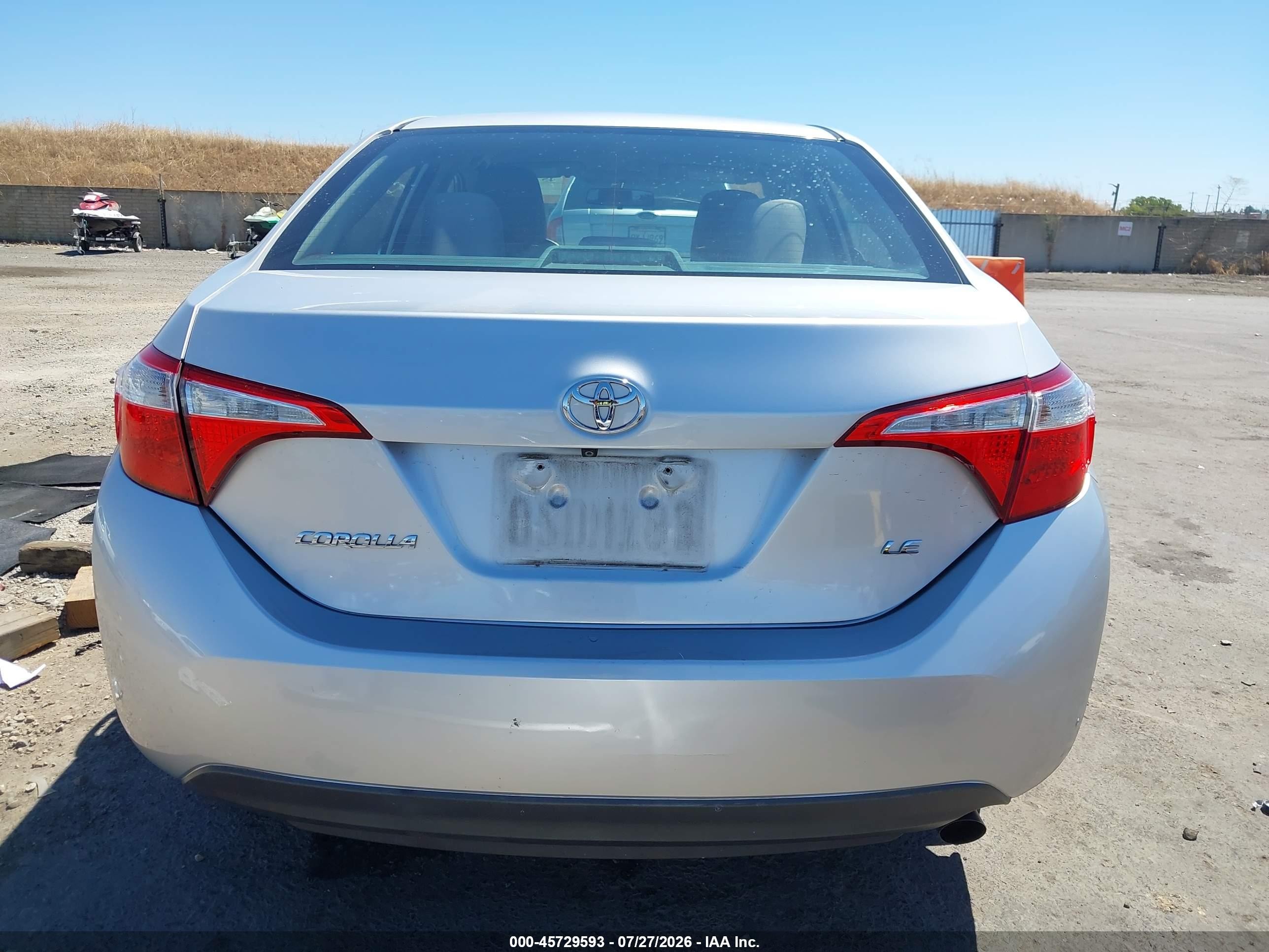 2015 Toyota Corolla Le Silver vin: 5YFBURHE5FP230956