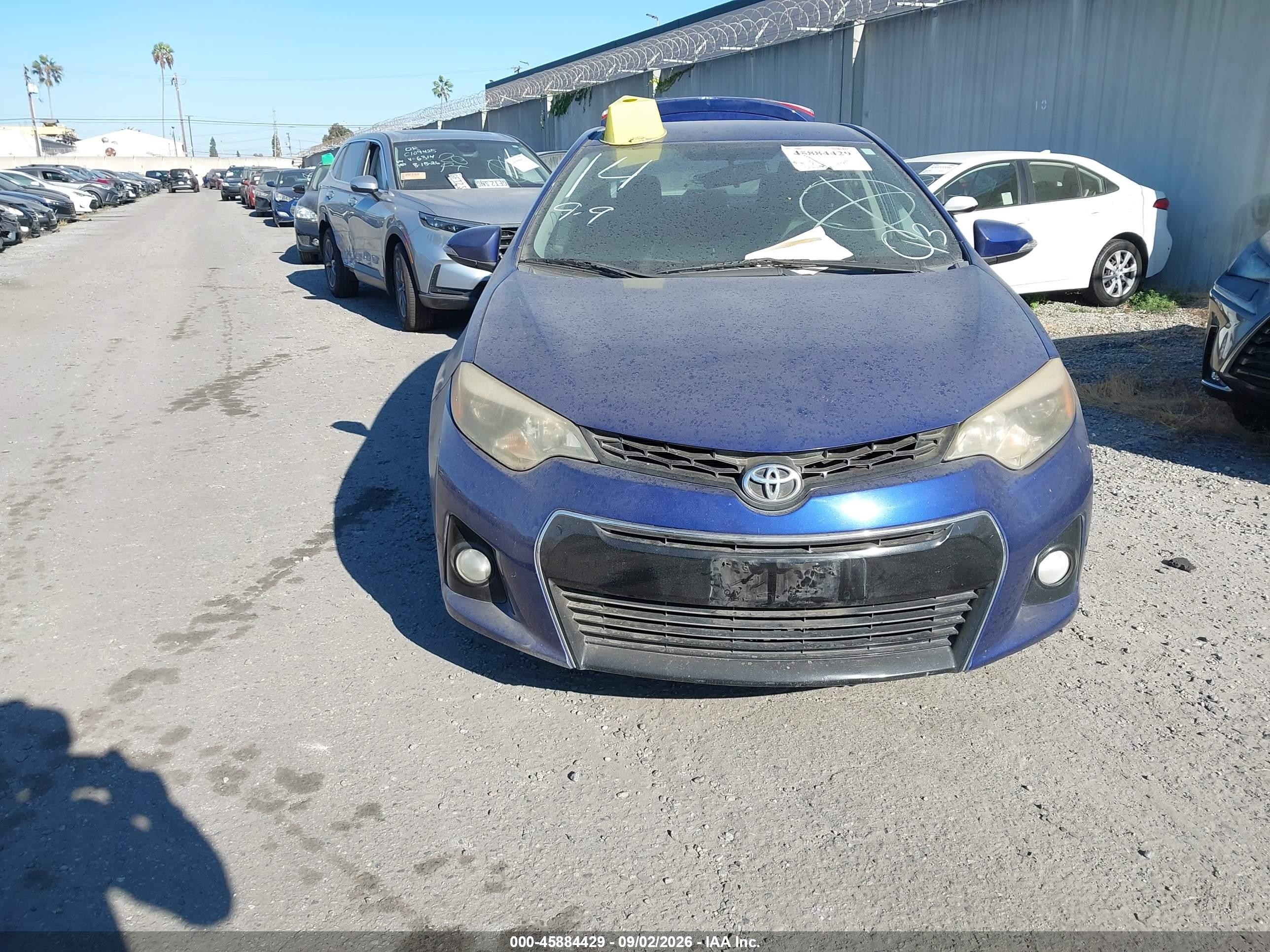 2015 Toyota Corolla S Plus Blue vin: 5YFBURHE5FP243979