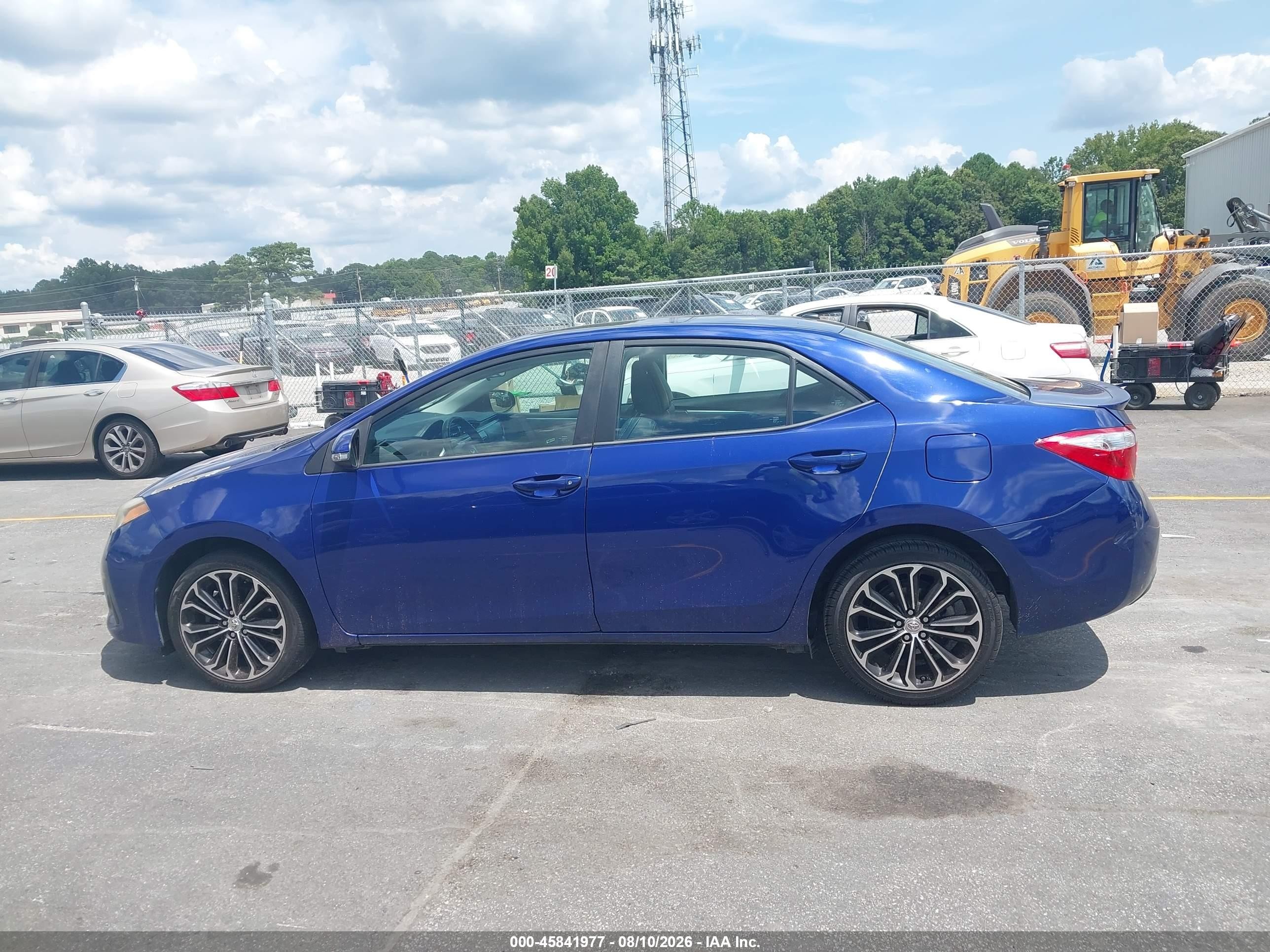 2015 Toyota Corolla S Premium Синий vin: 5YFBURHE5FP246221
