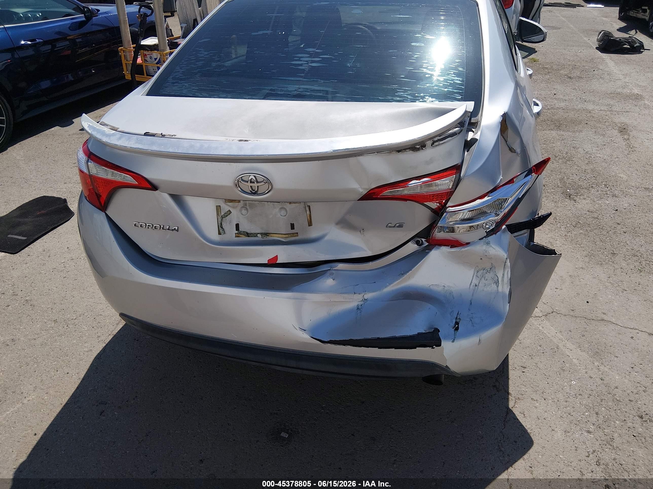 2015 Toyota Corolla Le Plus Silver vin: 5YFBURHE5FP262953