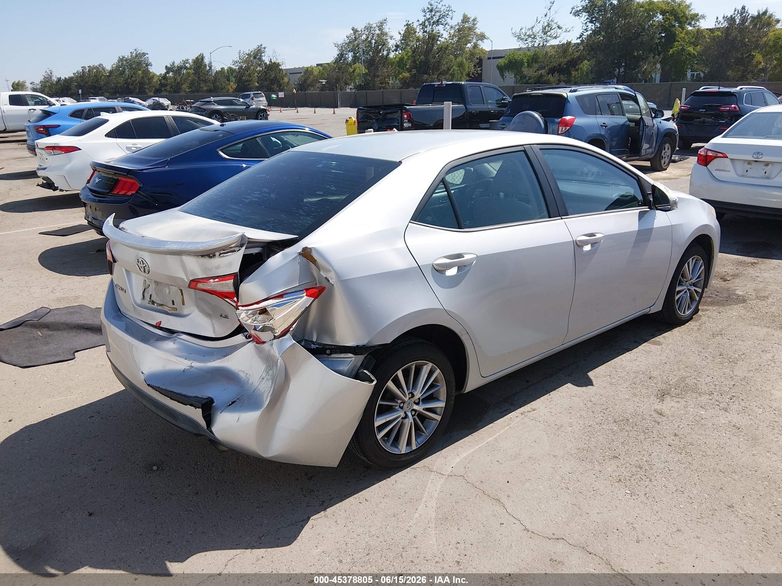 2015 Toyota Corolla Le Plus Silver vin: 5YFBURHE5FP262953