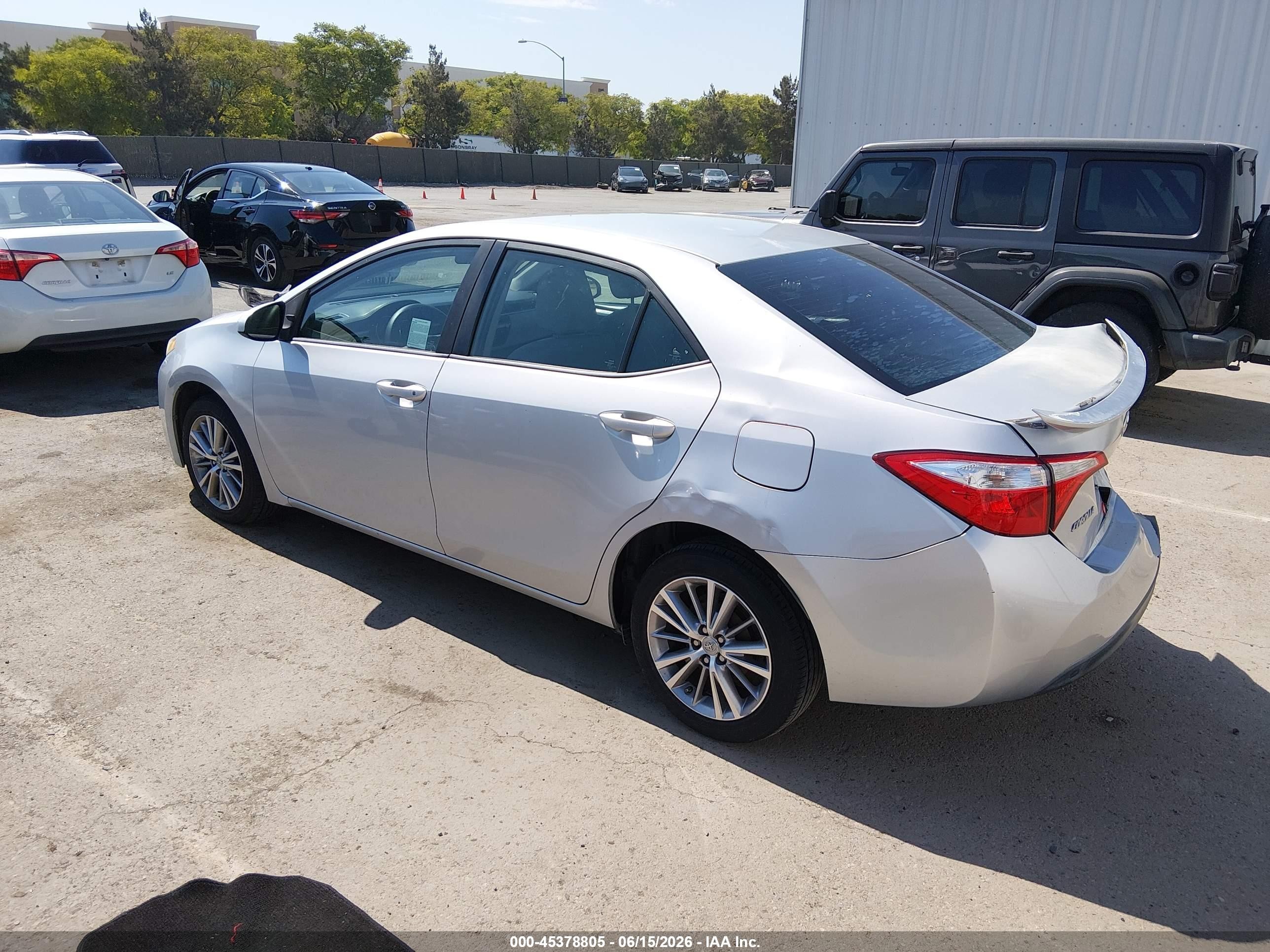 2015 Toyota Corolla Le Plus Silver vin: 5YFBURHE5FP262953