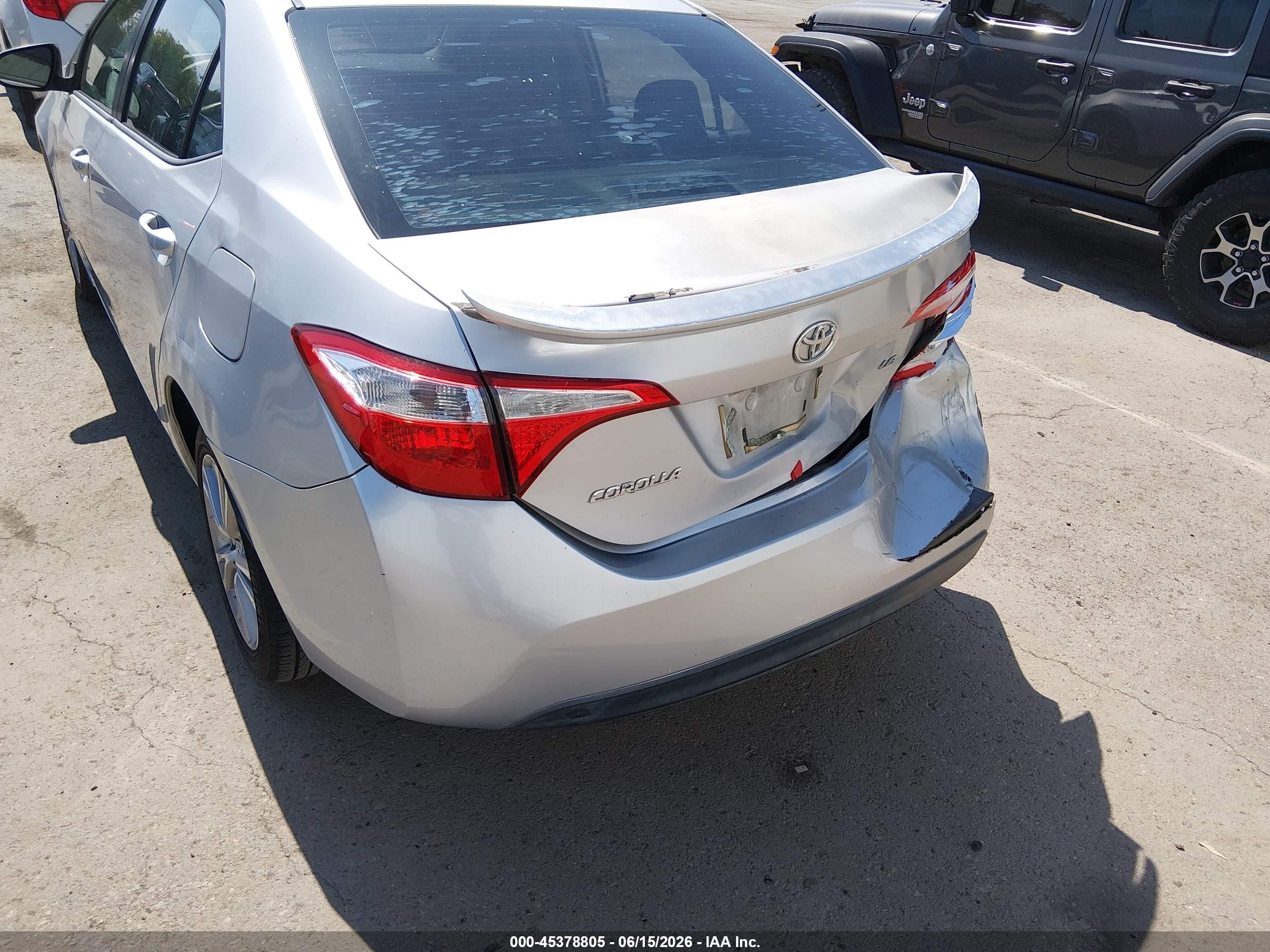 2015 Toyota Corolla Le Plus Silver vin: 5YFBURHE5FP262953