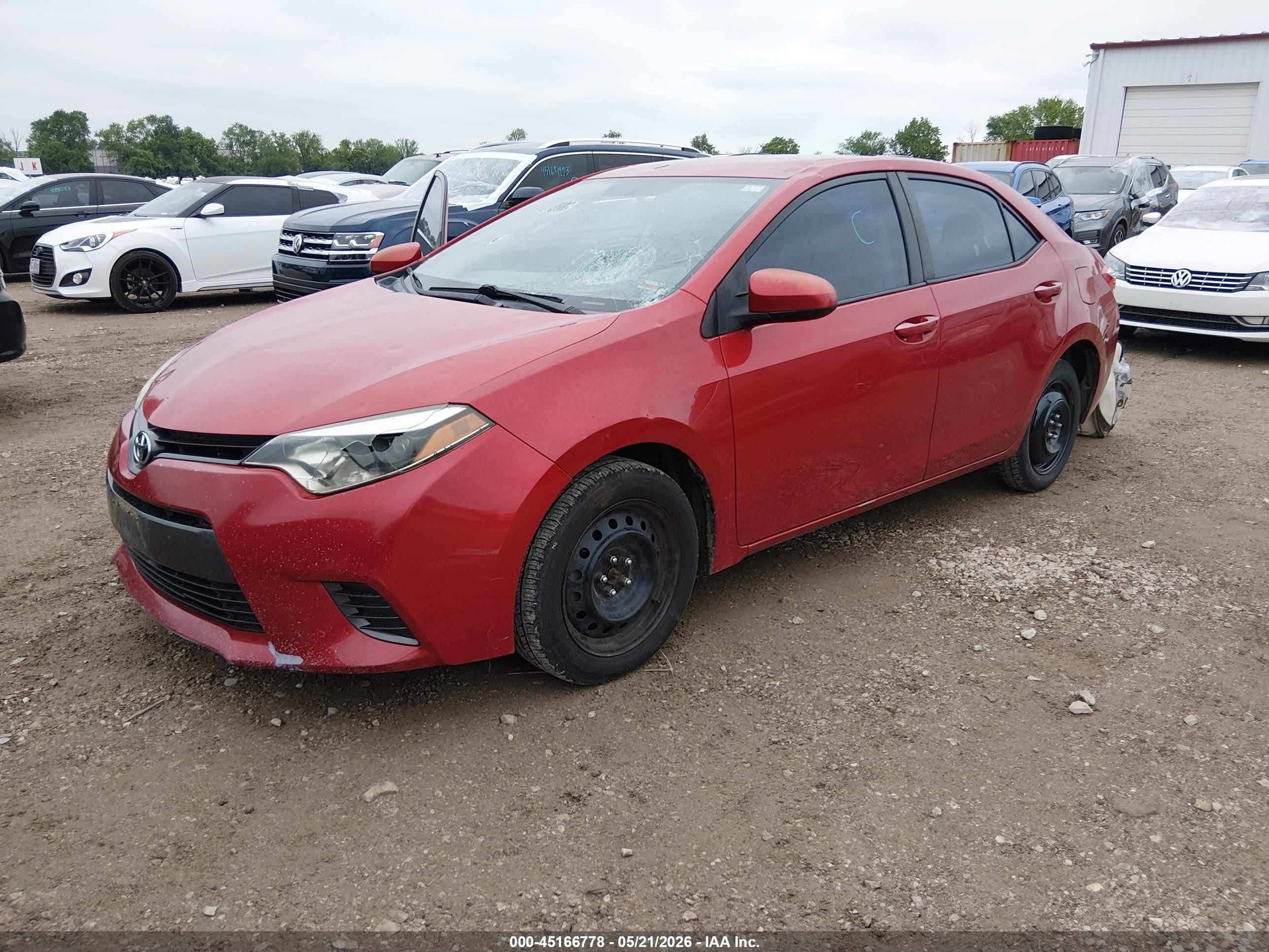 2015 Toyota Corolla Le Red vin: 5YFBURHE5FP281549
