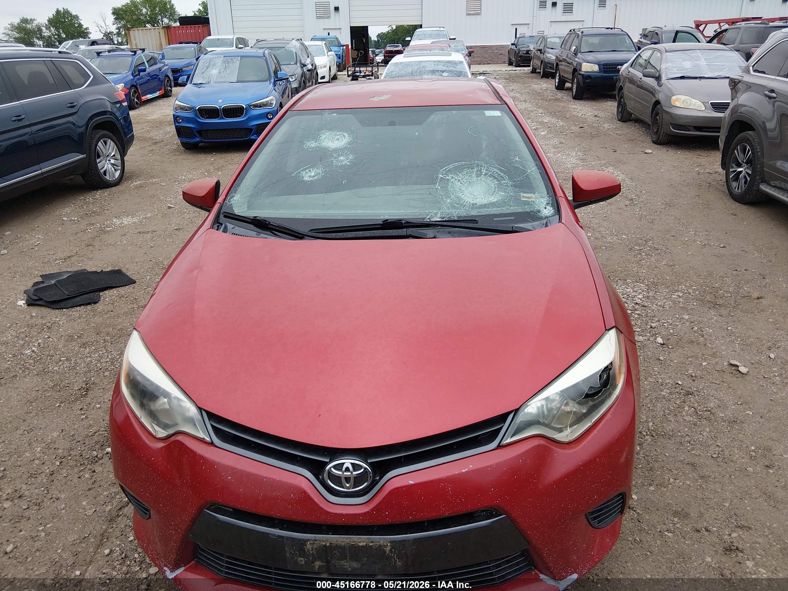 2015 Toyota Corolla Le Red vin: 5YFBURHE5FP281549