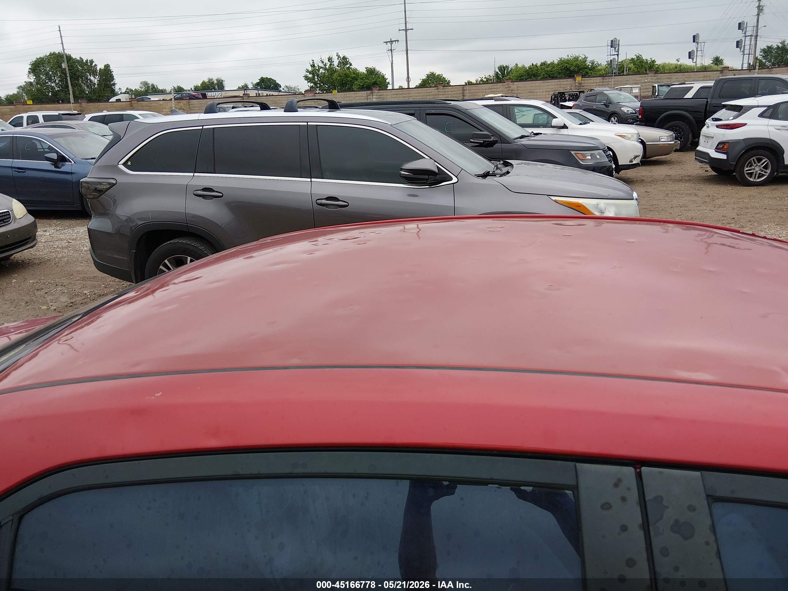 2015 Toyota Corolla Le Red vin: 5YFBURHE5FP281549