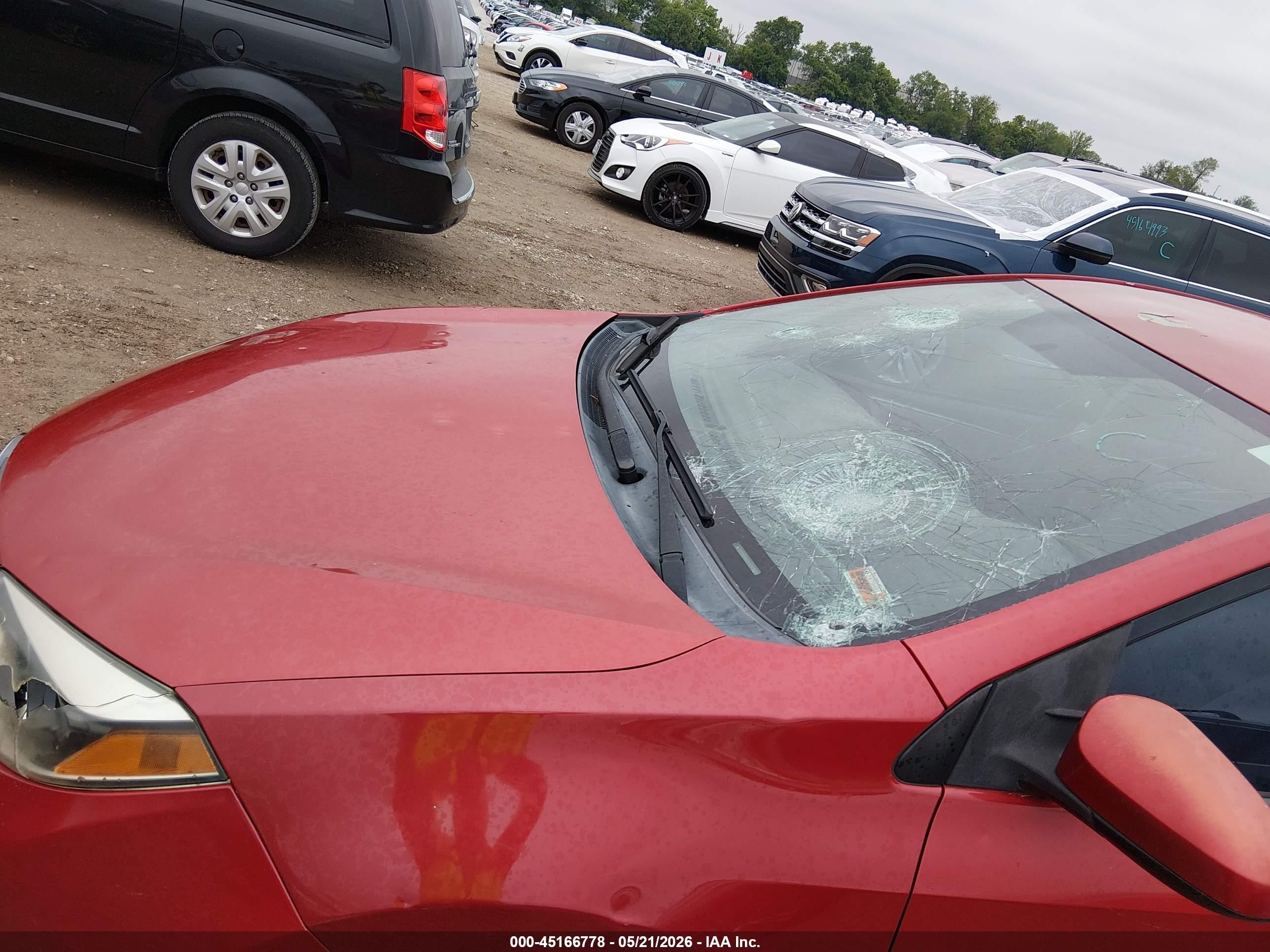 2015 Toyota Corolla Le Red vin: 5YFBURHE5FP281549