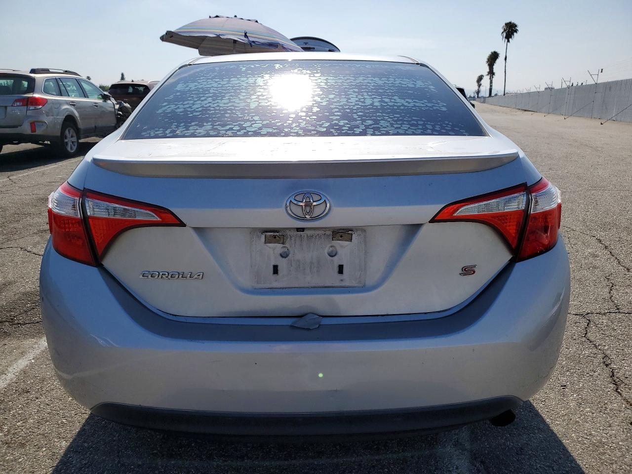 2015 Toyota Corolla S Plus Silver vin: 5YFBURHE5FP291238