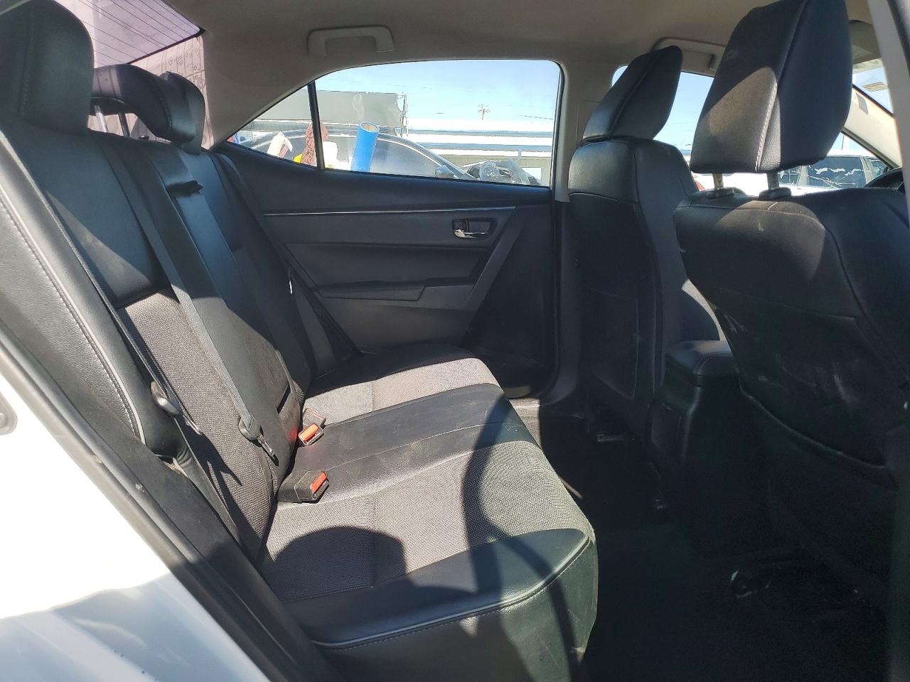 2015 Toyota Corolla S Plus White vin: 5YFBURHE5FP293748