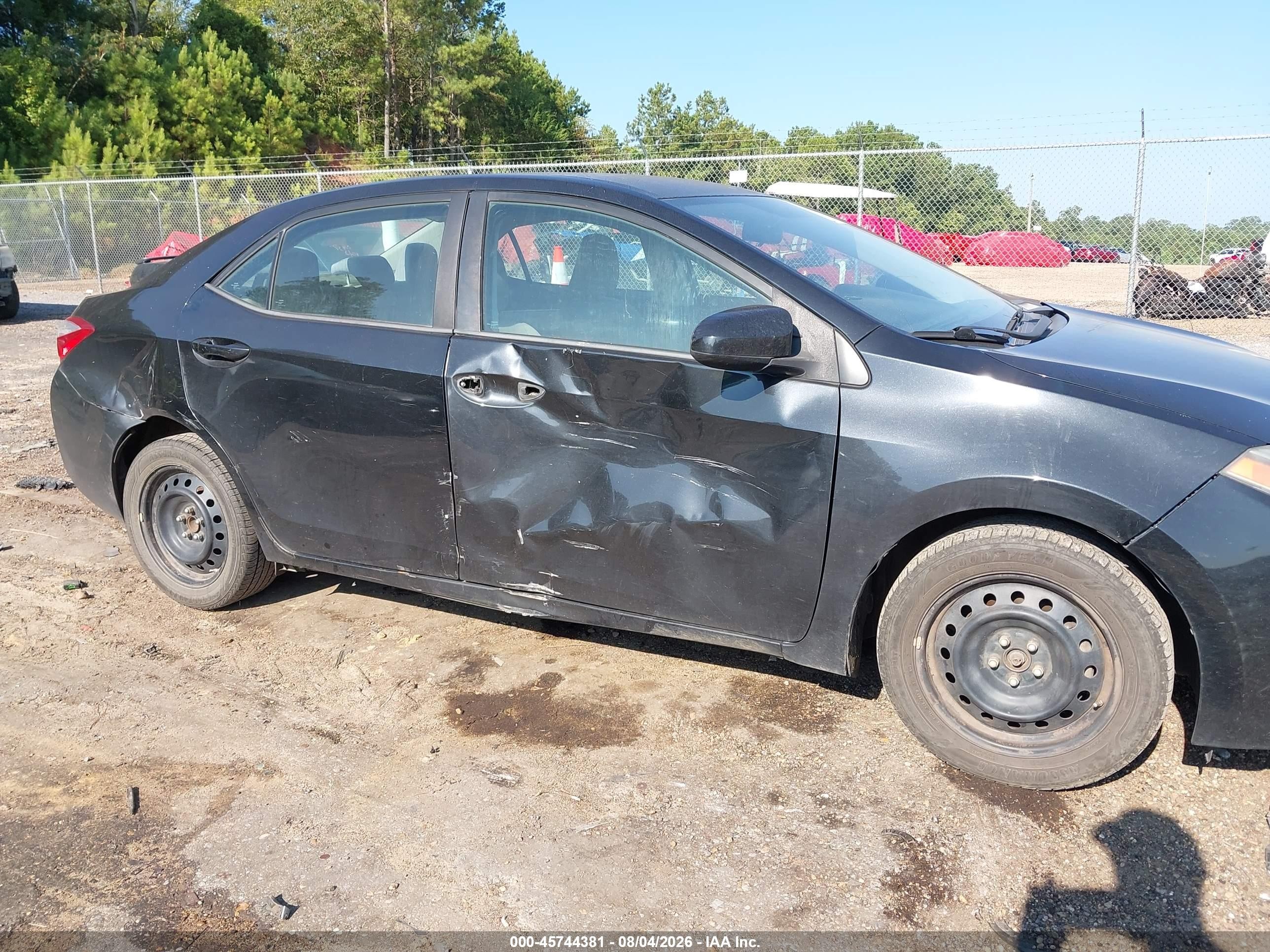 2015 Toyota Corolla Le Black vin: 5YFBURHE5FP295256