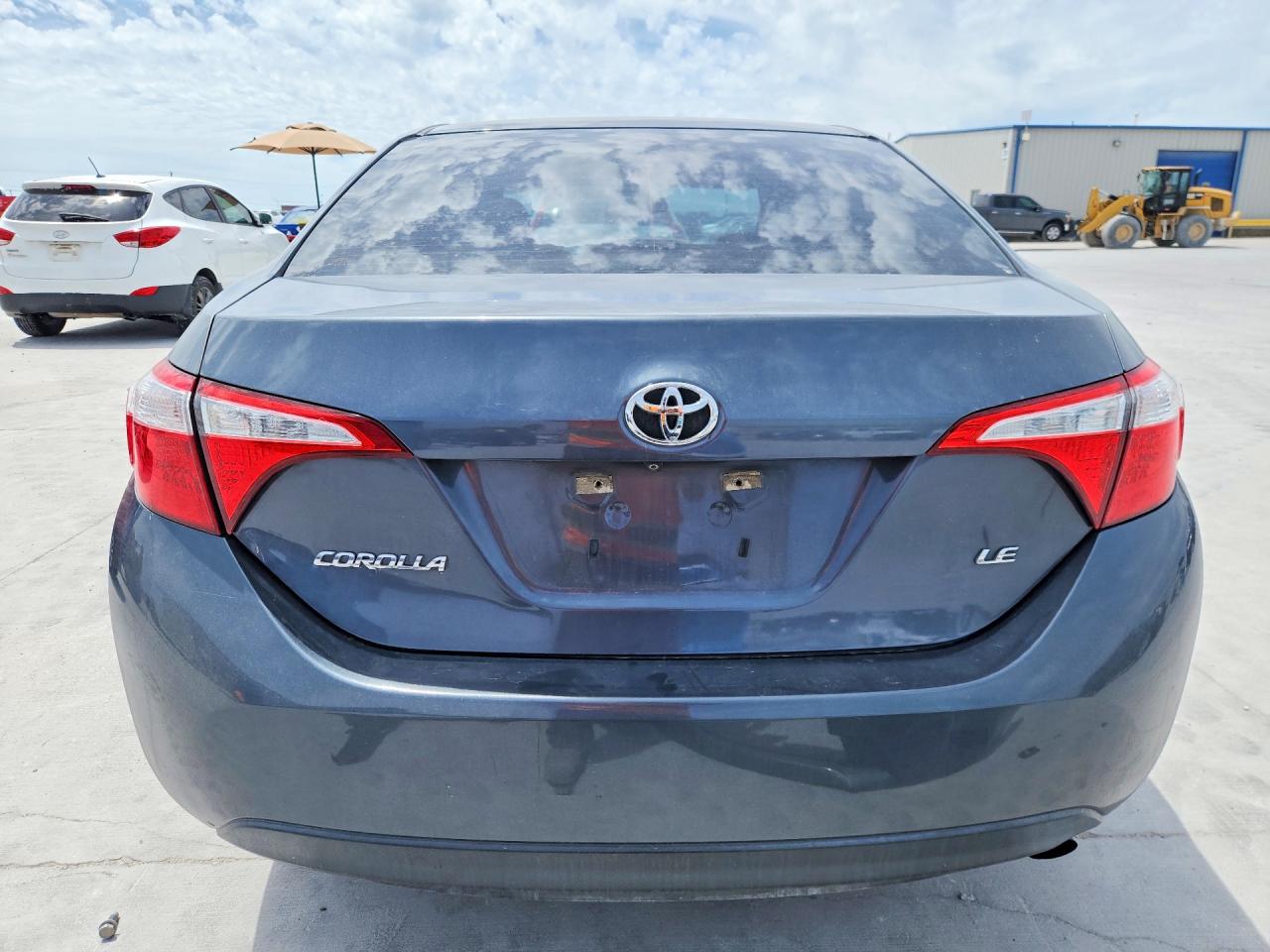 2015 Toyota Corolla Le Gray vin: 5YFBURHE5FP305591
