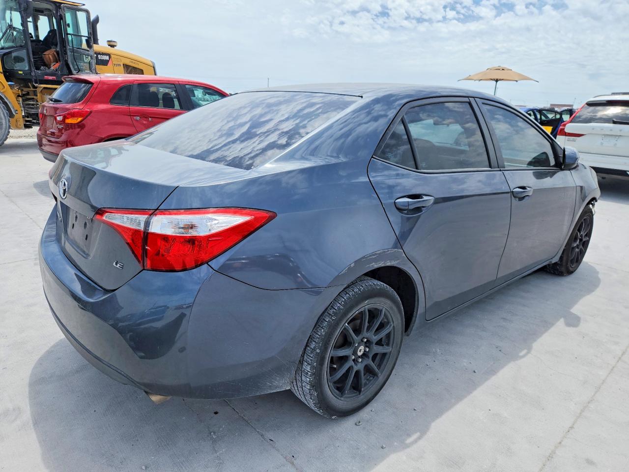 2015 Toyota Corolla Le Gray vin: 5YFBURHE5FP305591