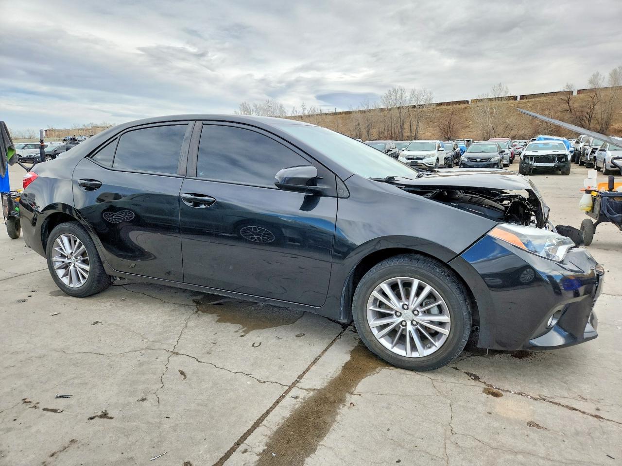 2015 Toyota Corolla Le Plus Black vin: 5YFBURHE5FP306191