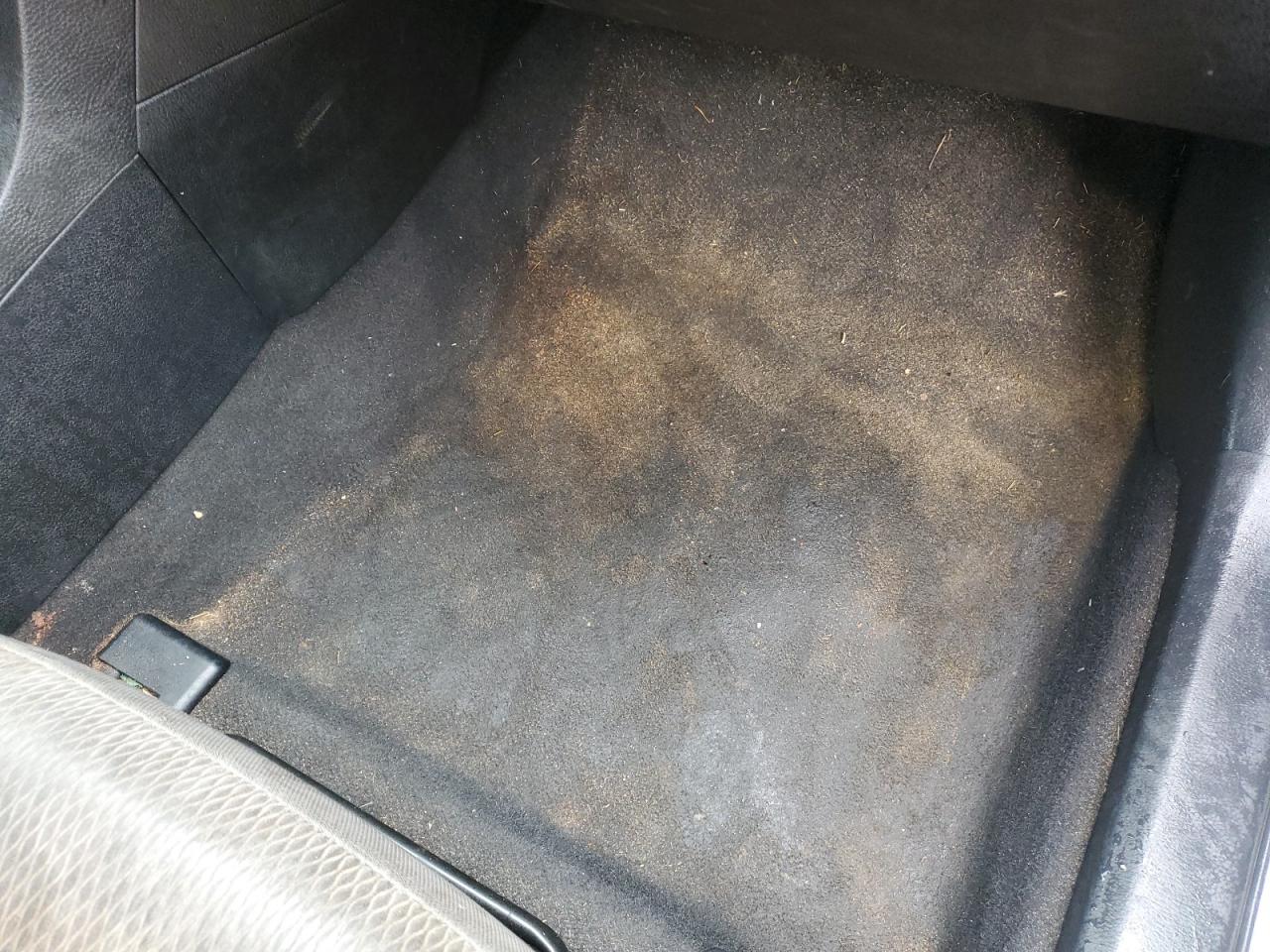 2015 Toyota Corolla Le Silver vin: 5YFBURHE5FP327820 Damage: Right Front Carpet, Stained, Permanent