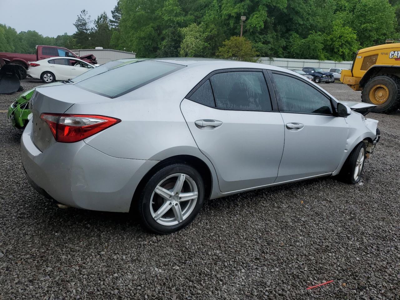 2015 Toyota Corolla Le Silver vin: 5YFBURHE5FP327820