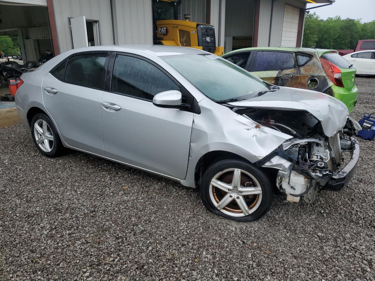 2015 Toyota Corolla Le Silver vin: 5YFBURHE5FP327820