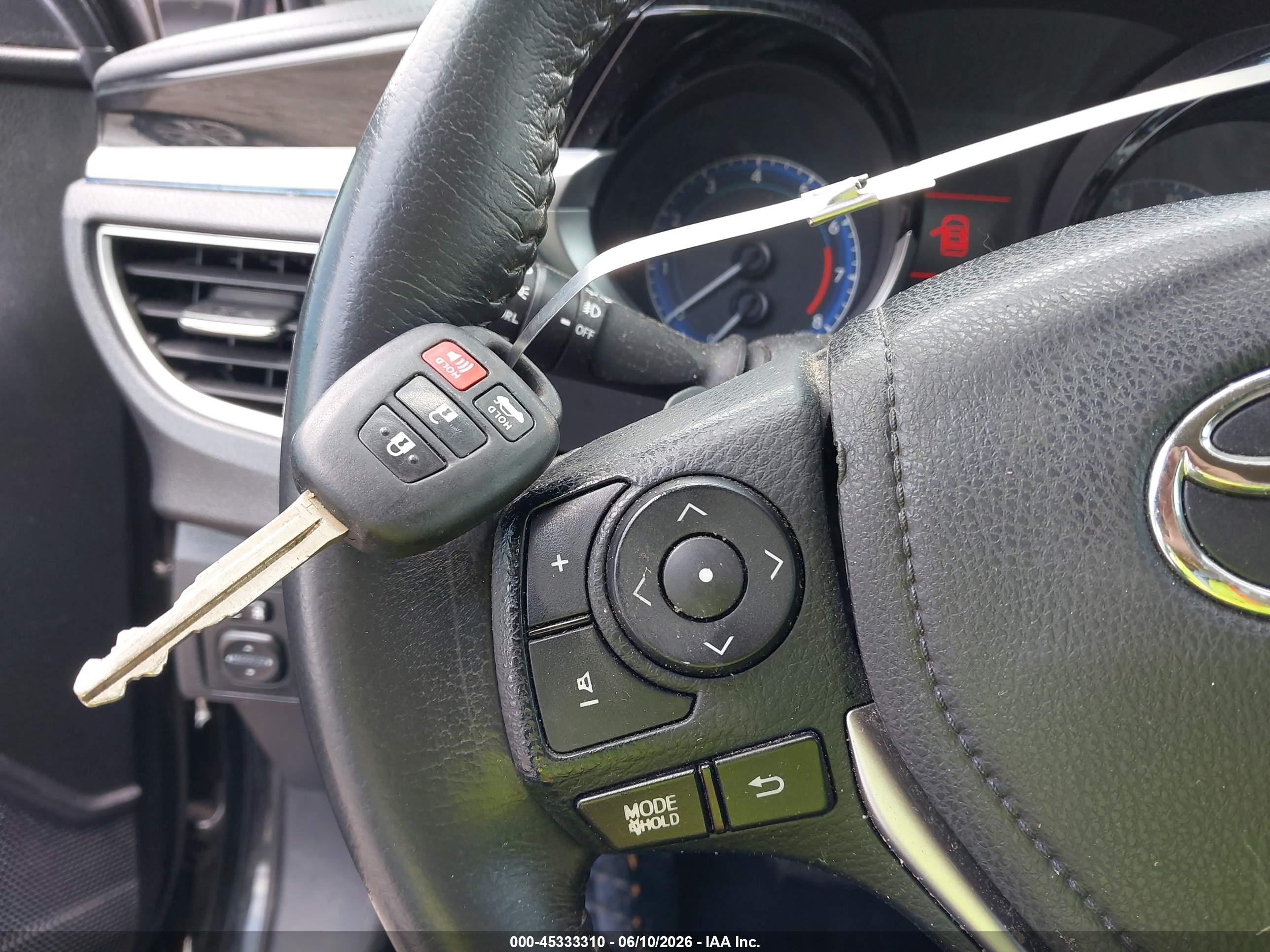 2015 Toyota Corolla S Plus Black vin: 5YFBURHE5FP340647