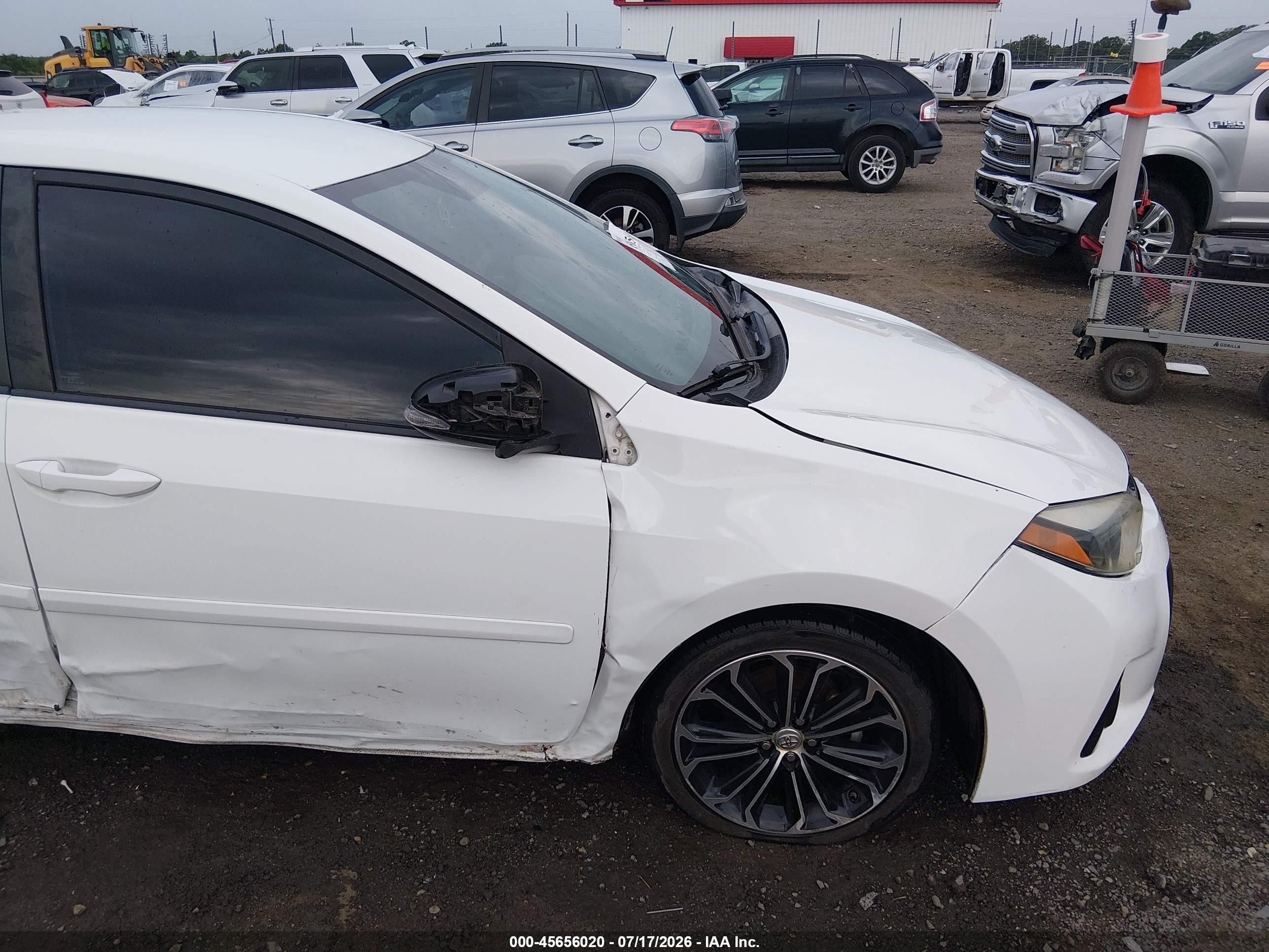 2015 Toyota Corolla S Plus Белый vin: 5YFBURHE5FP350854