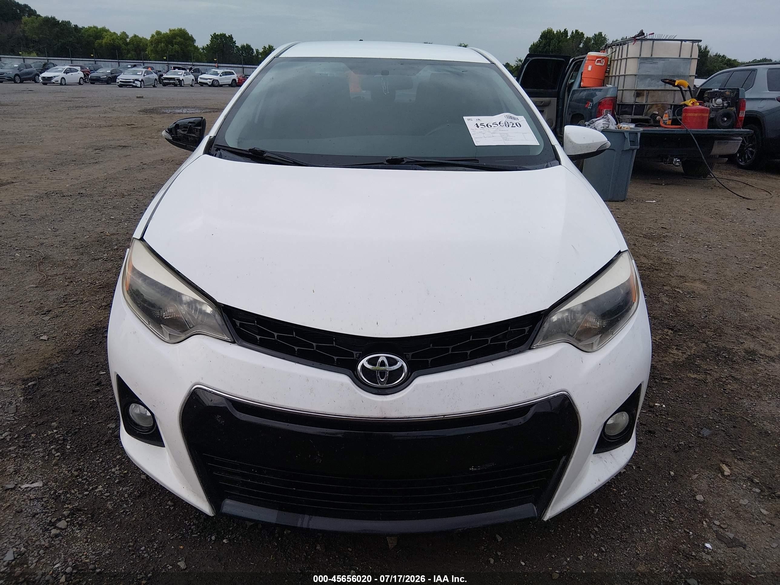 2015 Toyota Corolla S Plus Белый vin: 5YFBURHE5FP350854