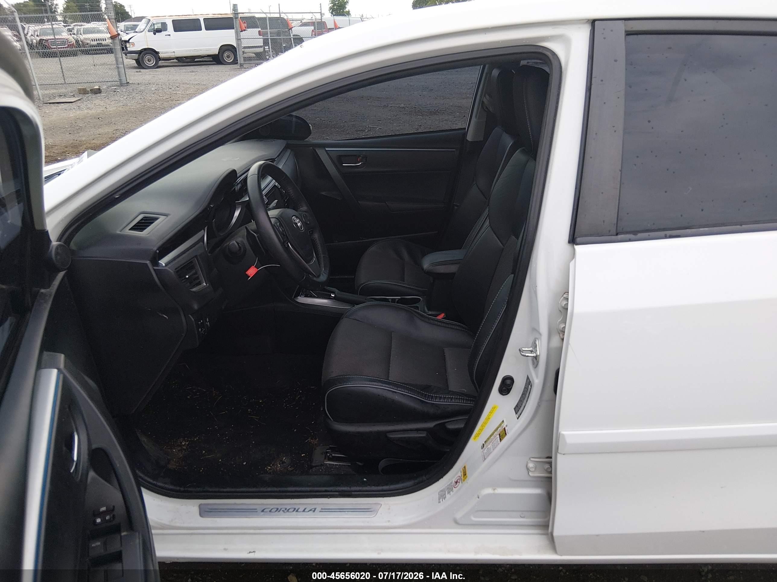 2015 Toyota Corolla S Plus Белый vin: 5YFBURHE5FP350854