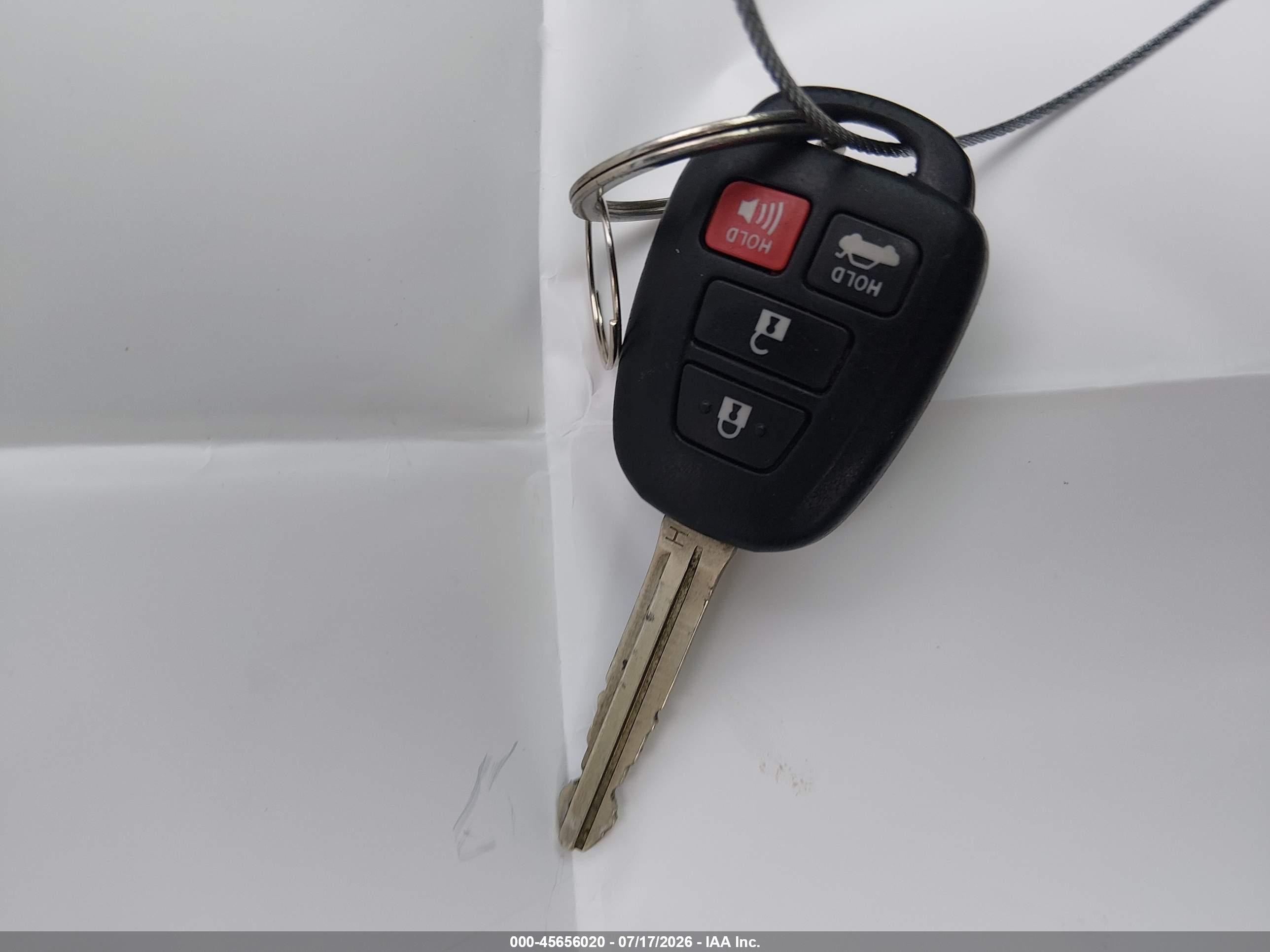 2015 Toyota Corolla S Plus Белый vin: 5YFBURHE5FP350854