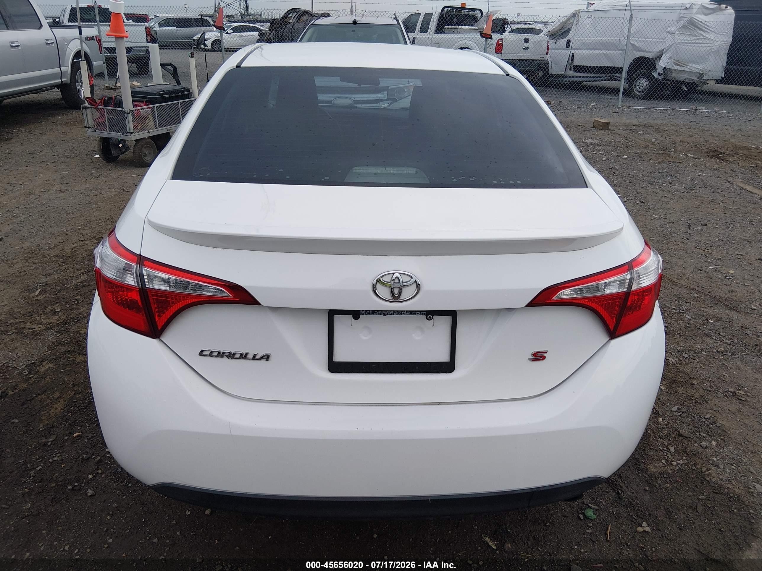 2015 Toyota Corolla S Plus Белый vin: 5YFBURHE5FP350854
