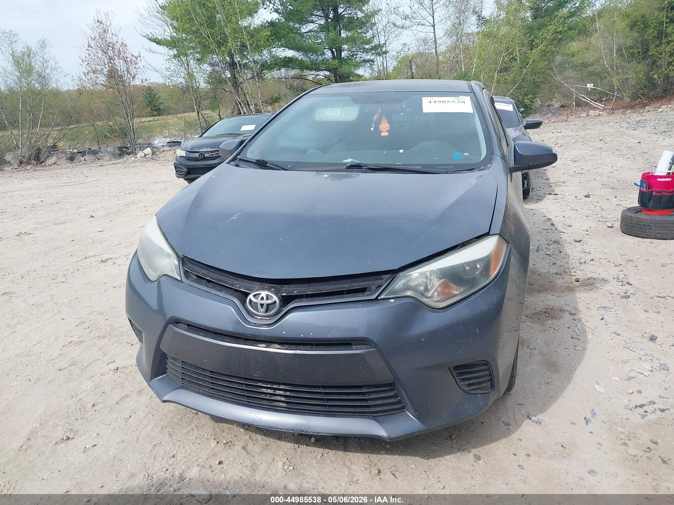 2015 Toyota Corolla Le Gray vin: 5YFBURHE5FP352880