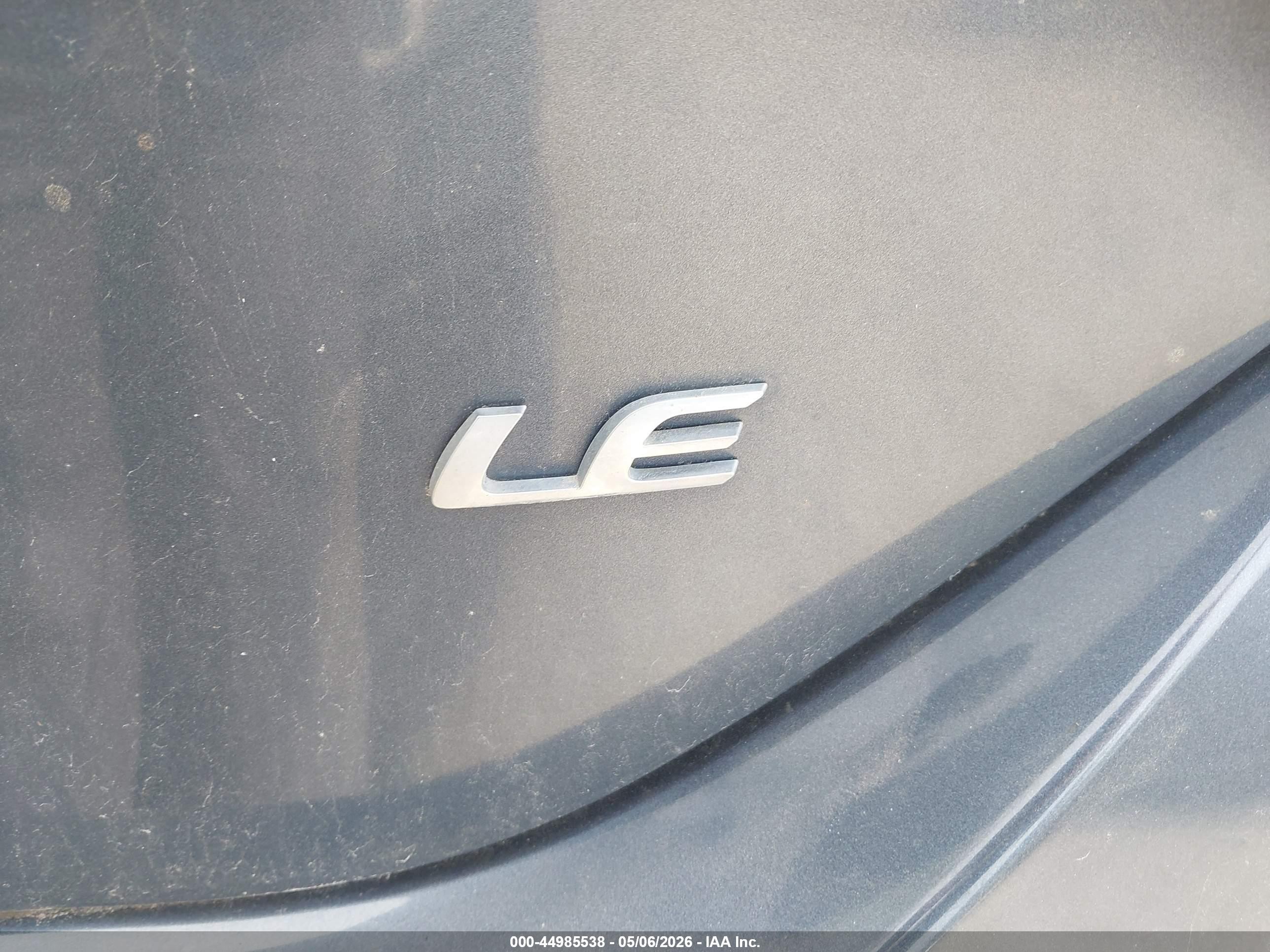 2015 Toyota Corolla Le Gray vin: 5YFBURHE5FP352880