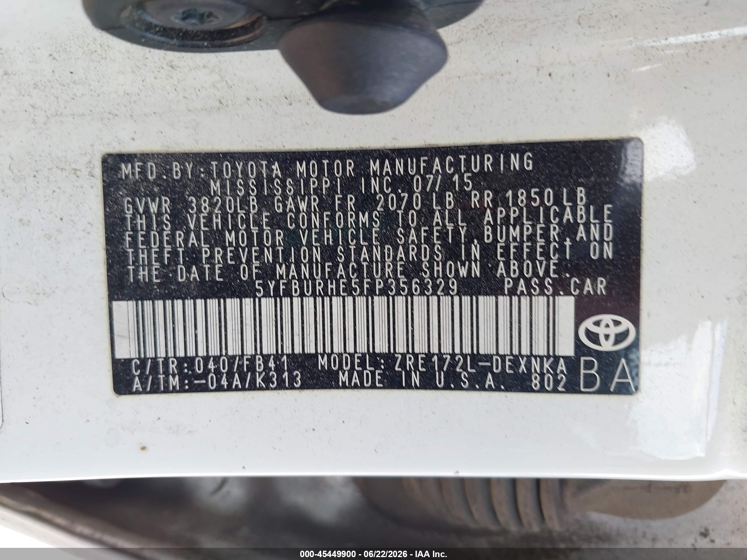 2015 Toyota Corolla Le Plus White vin: 5YFBURHE5FP356329