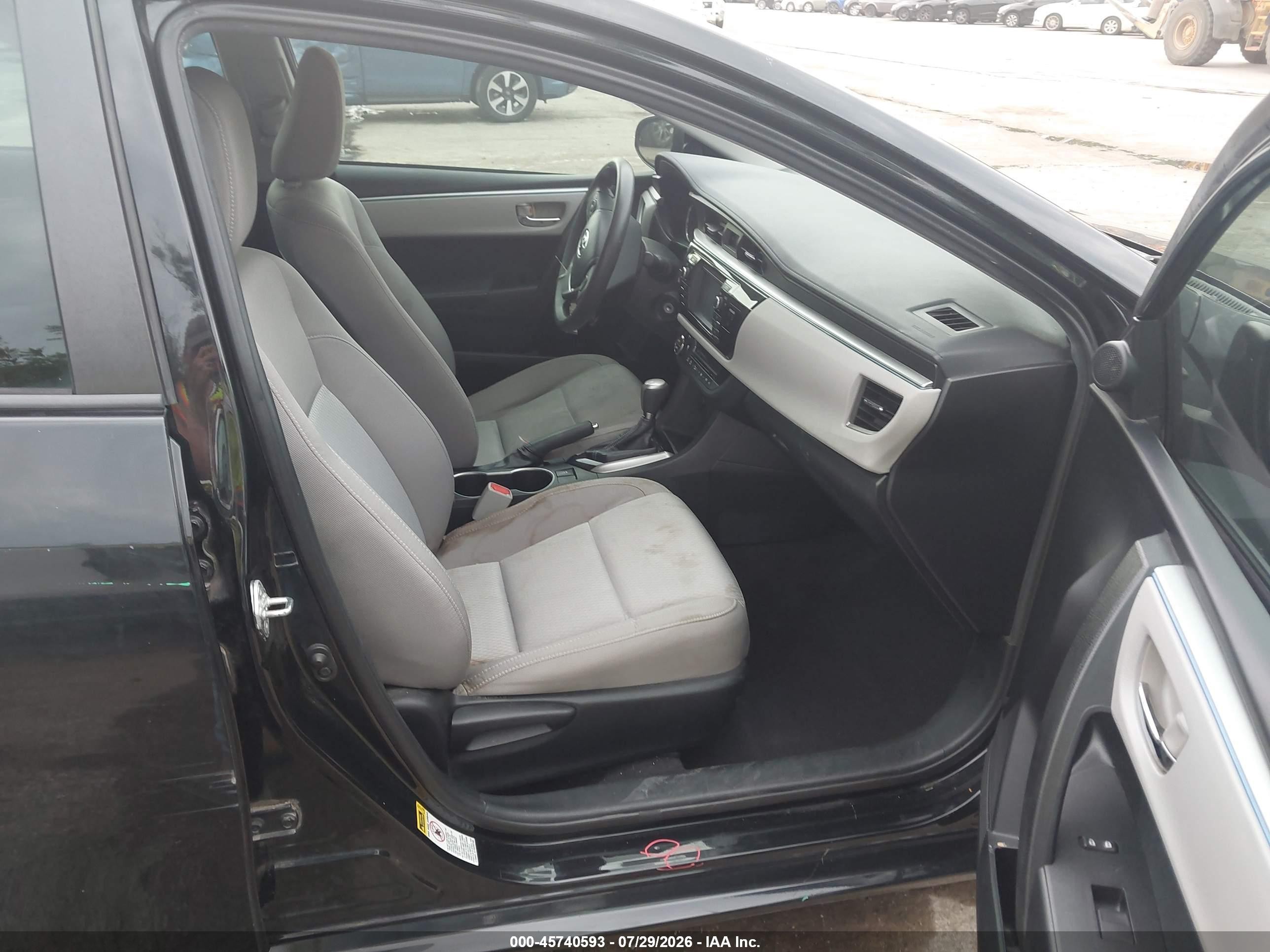 2016 Toyota Corolla Le Black vin: 5YFBURHE5GP447831