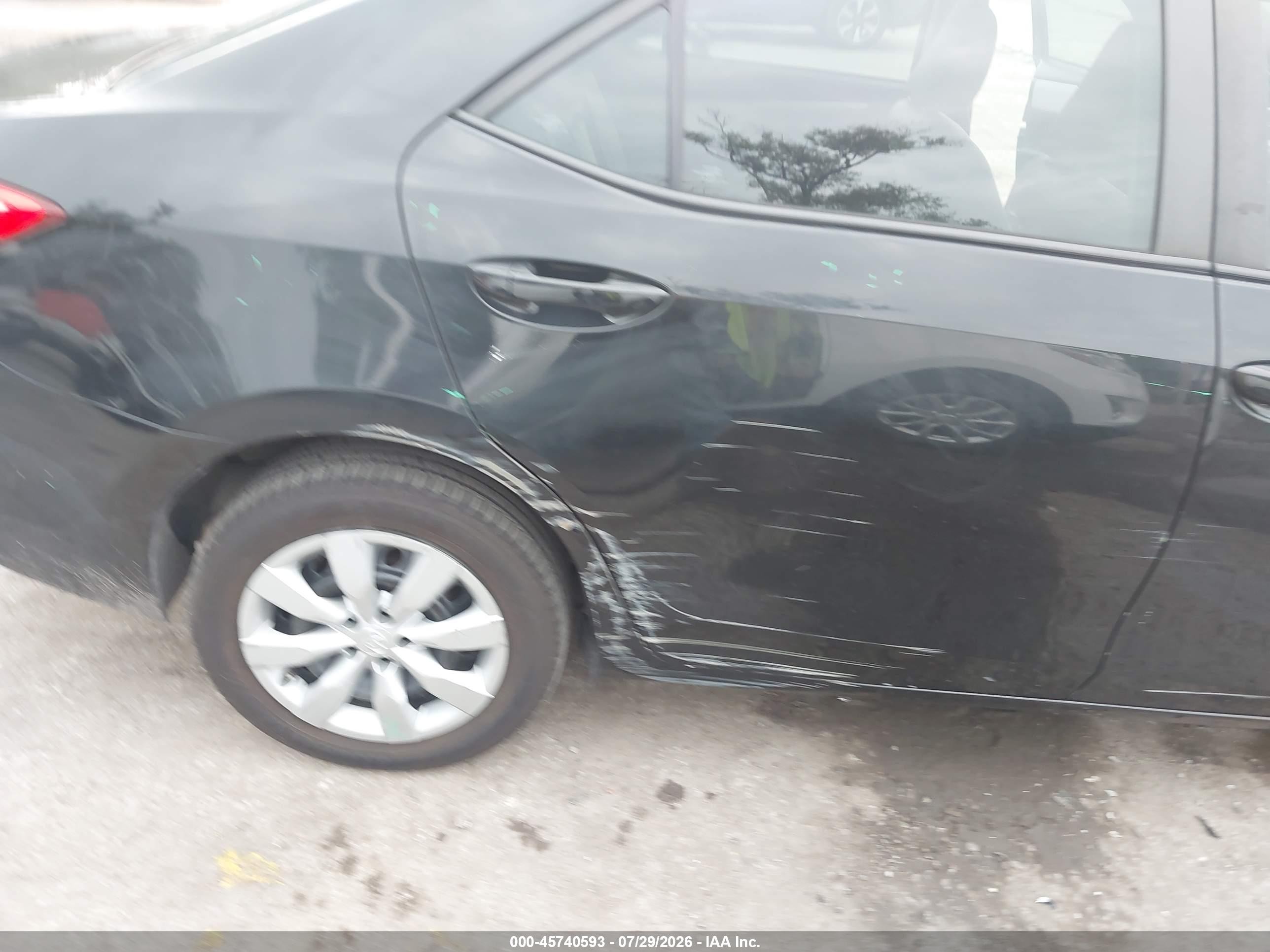 2016 Toyota Corolla Le Black vin: 5YFBURHE5GP447831