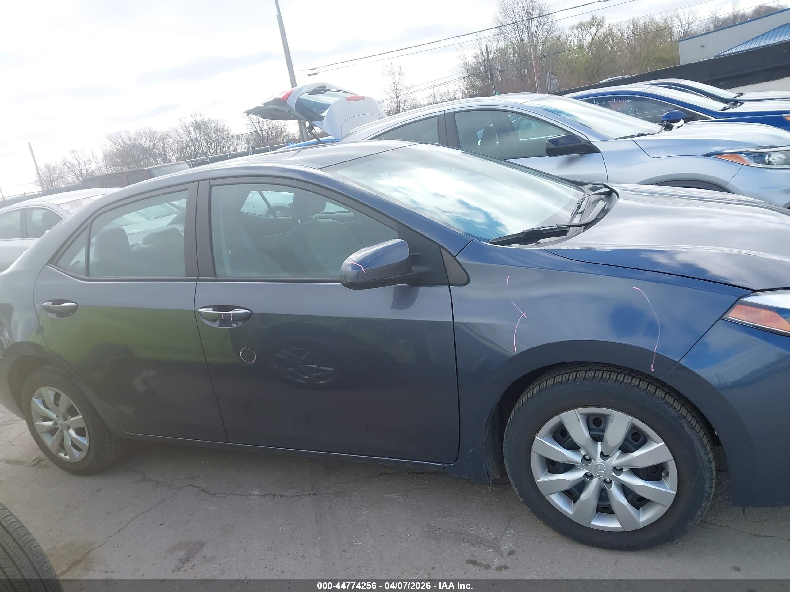 2016 Toyota Corolla Le Gray vin: 5YFBURHE5GP505016