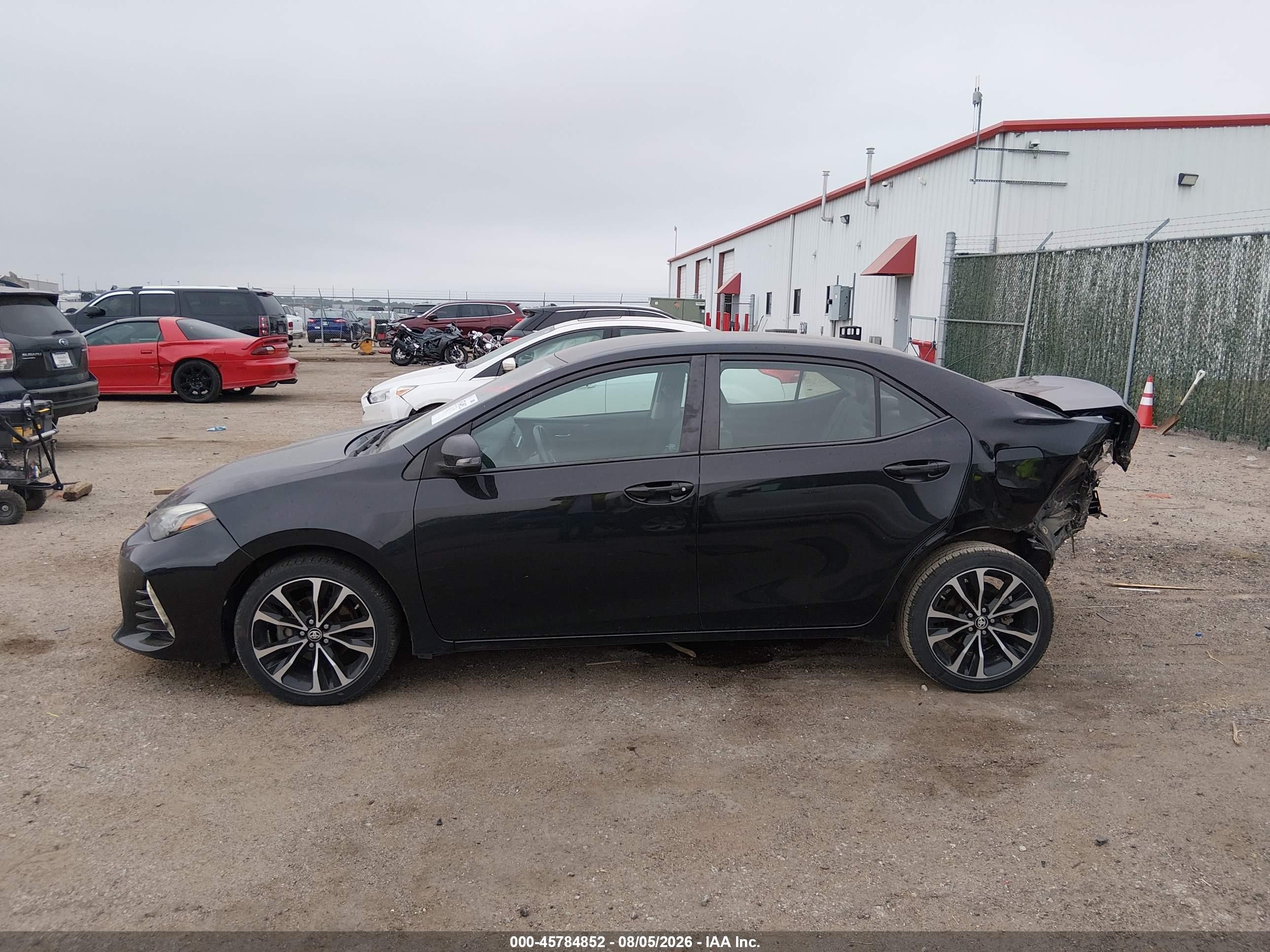 2017 Toyota Corolla Se Black vin: 5YFBURHE5HP707484