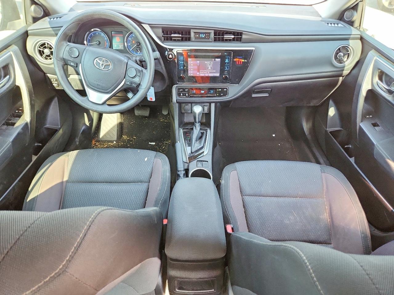 2018 Toyota Corolla Le Black vin: 5YFBURHE5JP762166